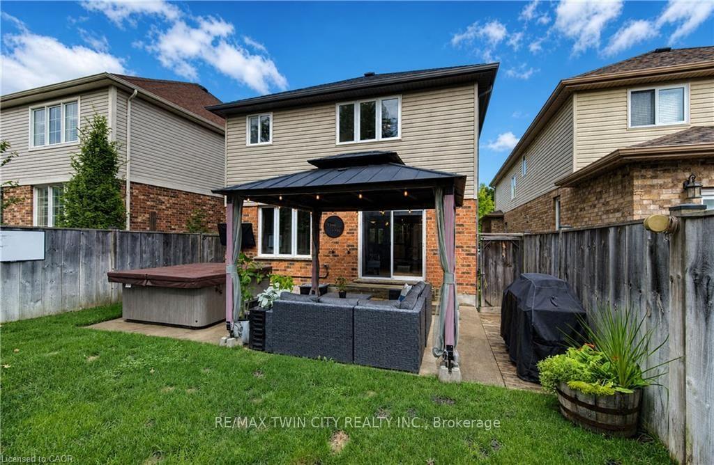 Photo 38 of 231 Steepleridge Street, Kitchener, Doon South — HOMEH