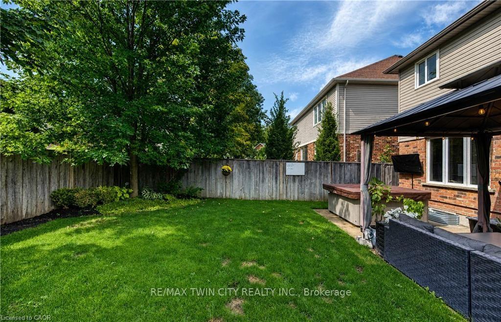 Photo 40 of 231 Steepleridge Street, Kitchener, Doon South — HOMEH