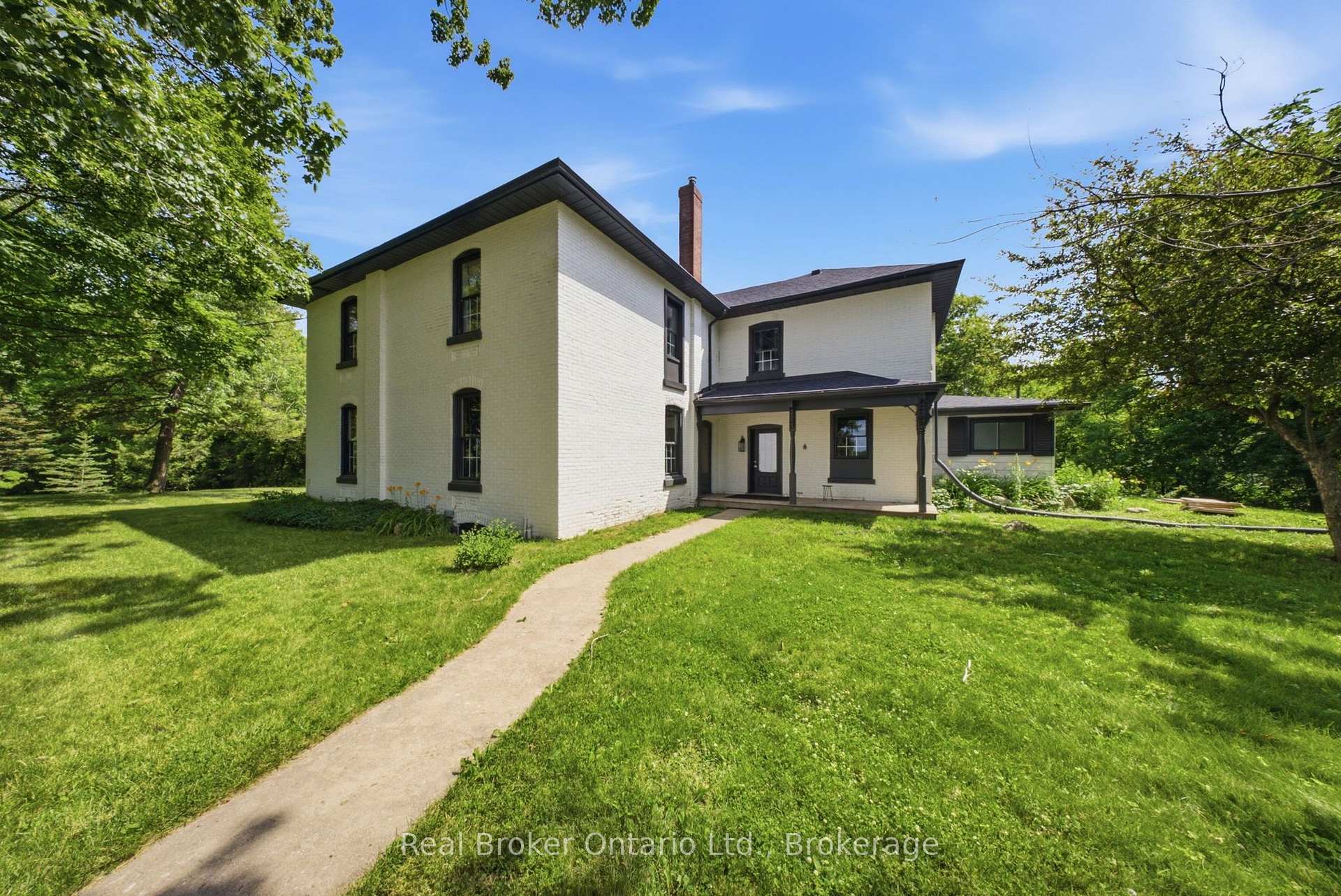 Photo 4 of 392 German School Road, Brant, South Dumfries — HOMEH