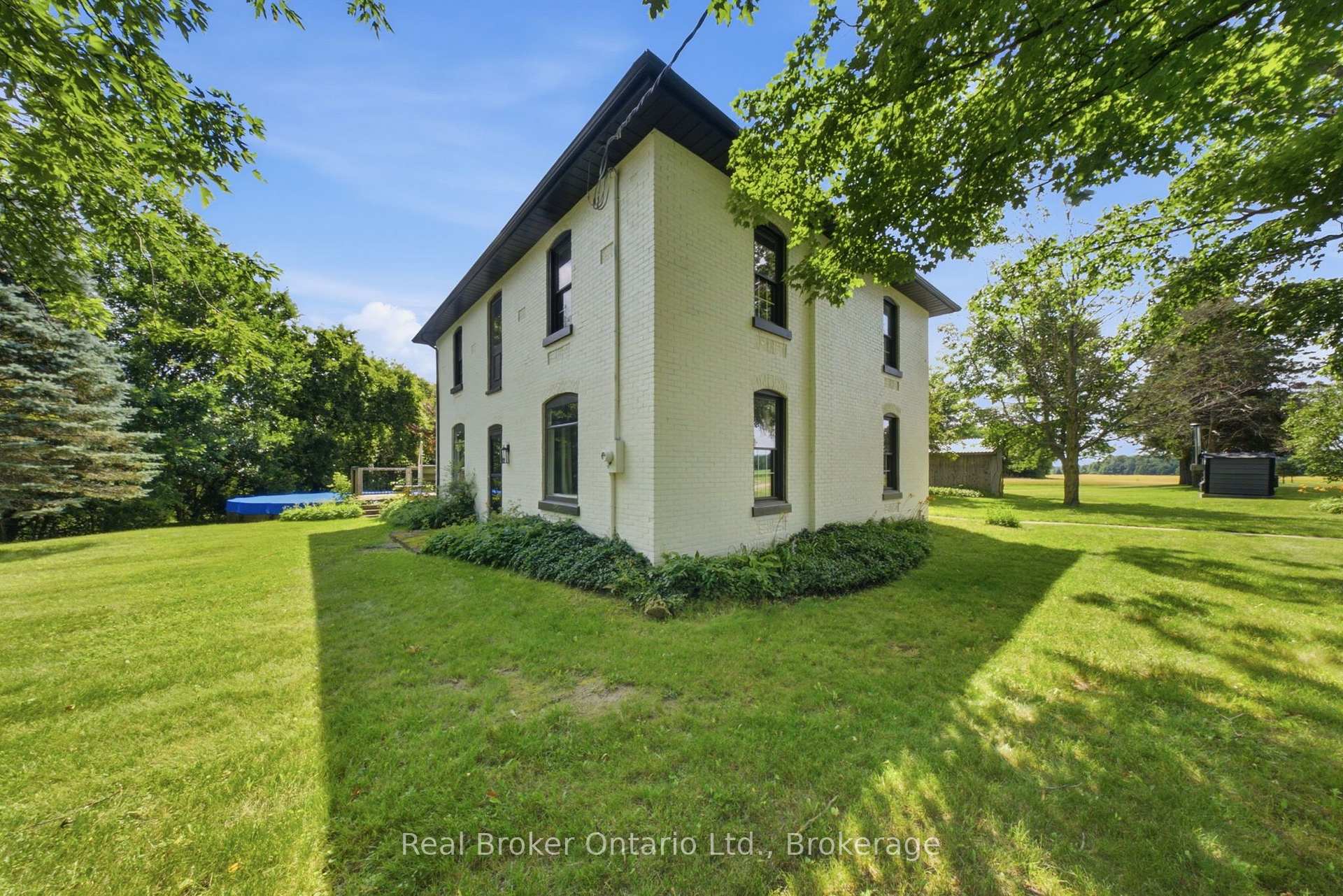 Photo 5 of 392 German School Road, Brant, South Dumfries — HOMEH