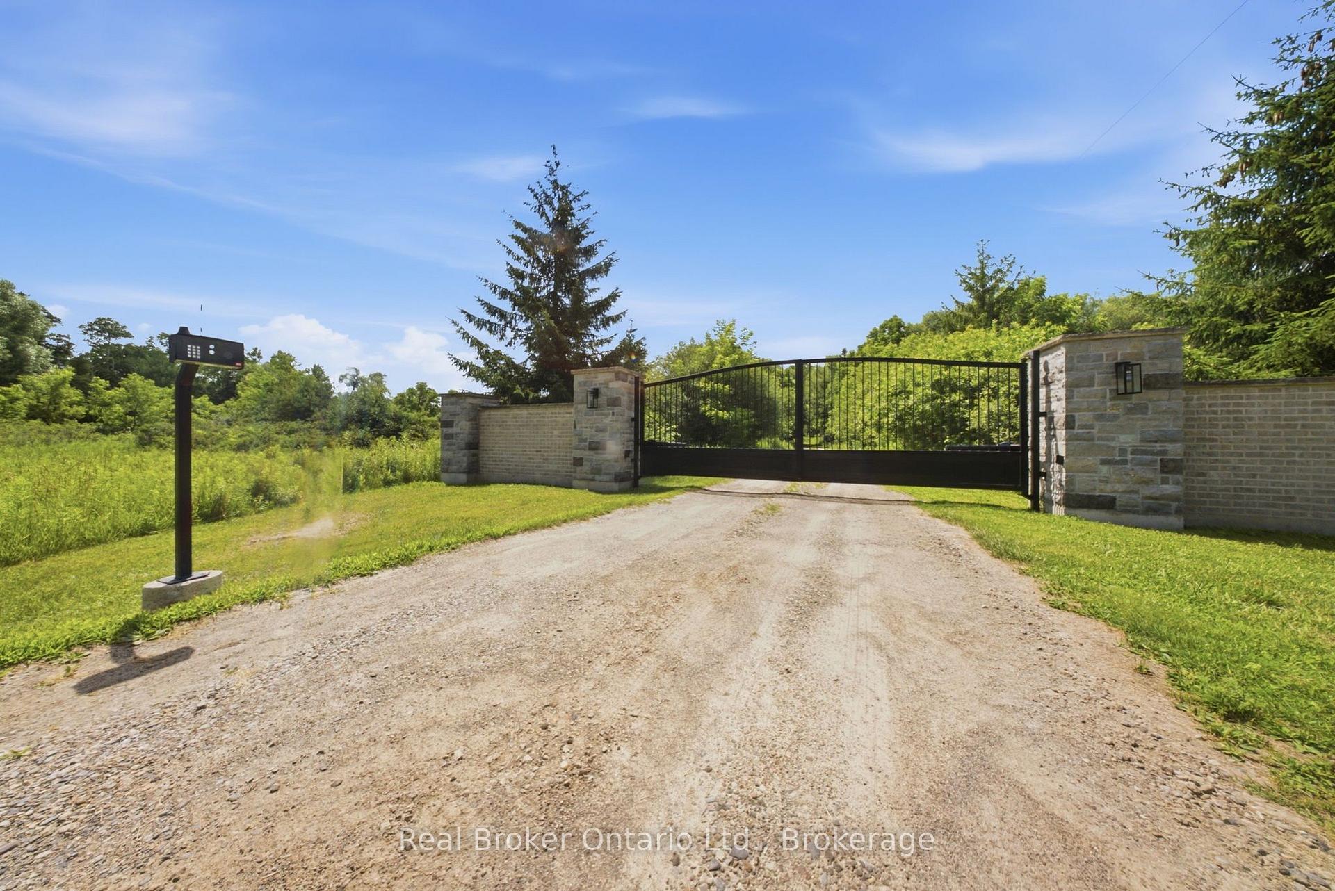 Photo 7 of 392 German School Road, Brant, South Dumfries — HOMEH