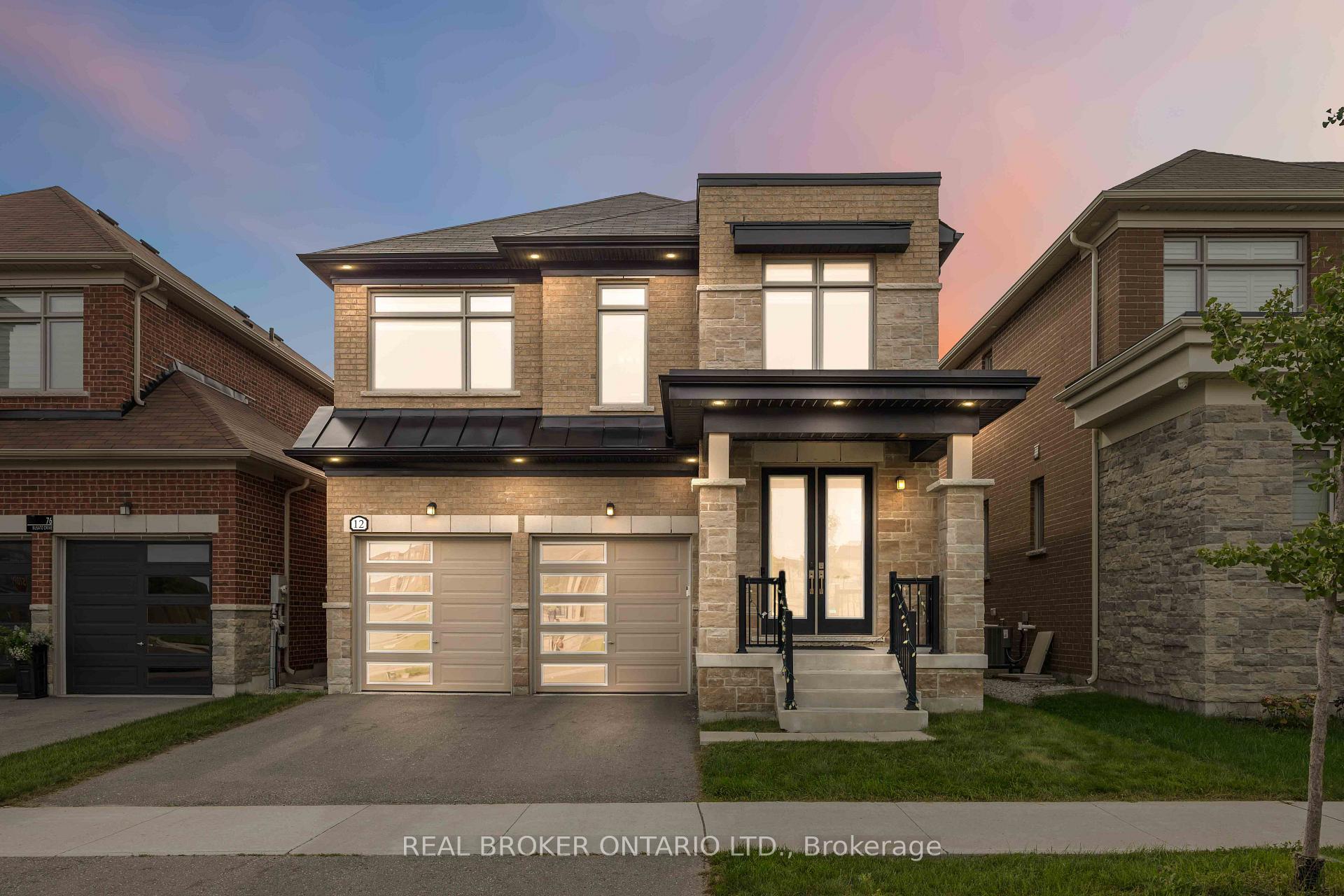 Photo 2 of 12 Seedling Crescent, Whitchurch-Stouffville, Stouffville — HOMEH