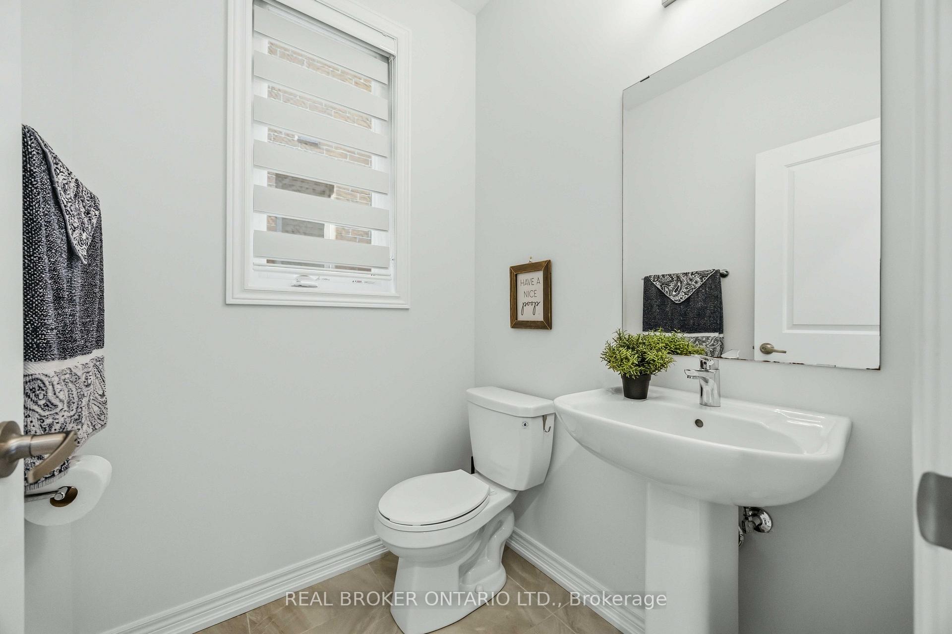 Photo 20 of 12 Seedling Crescent, Whitchurch-Stouffville, Stouffville — HOMEH