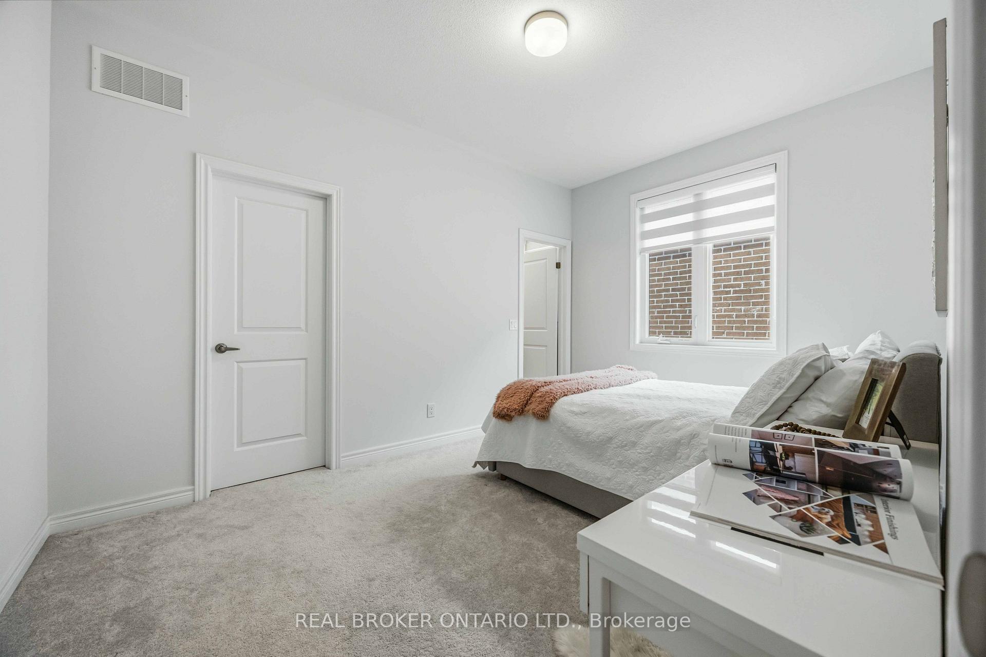 Photo 27 of 12 Seedling Crescent, Whitchurch-Stouffville, Stouffville — HOMEH