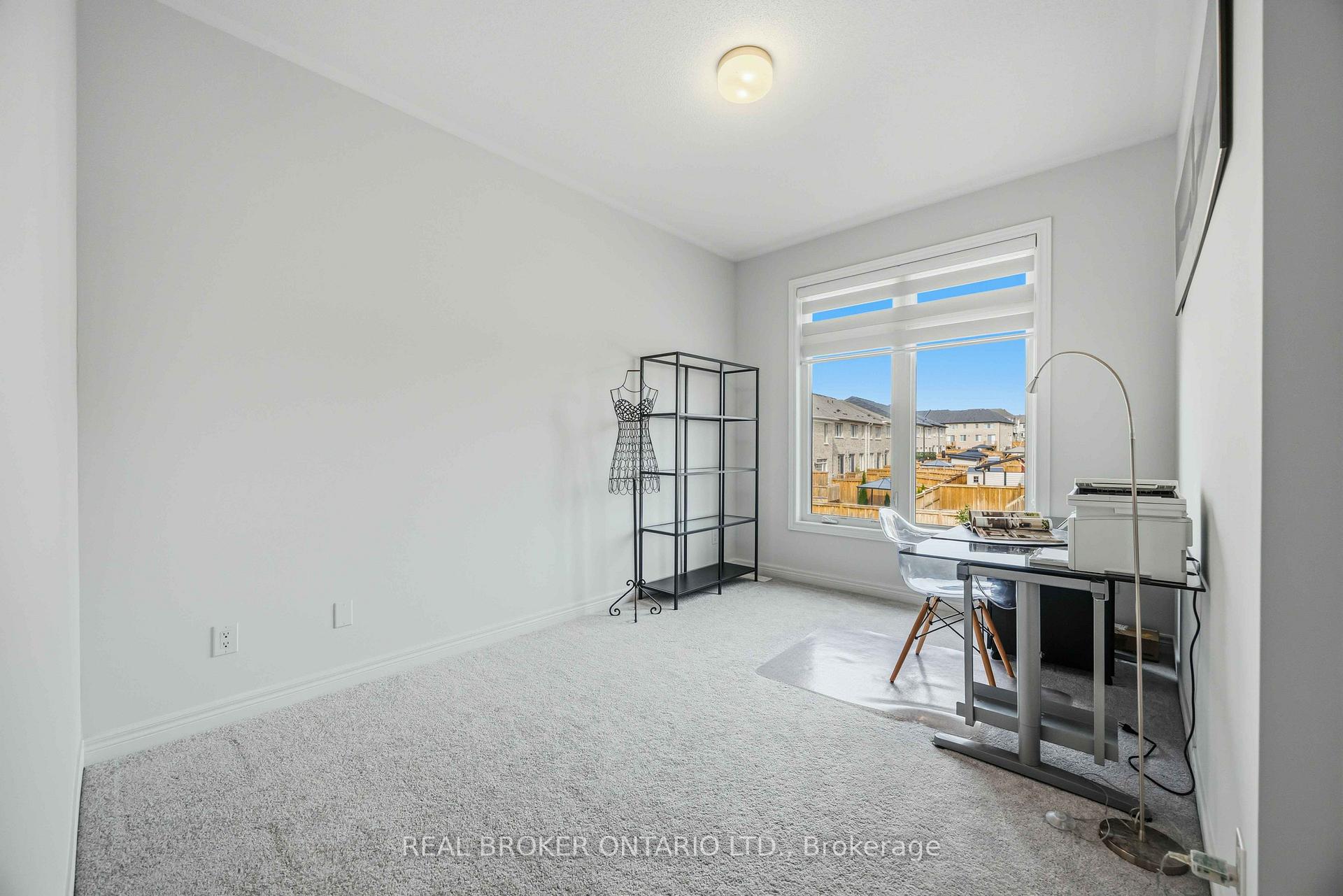 Photo 30 of 12 Seedling Crescent, Whitchurch-Stouffville, Stouffville — HOMEH