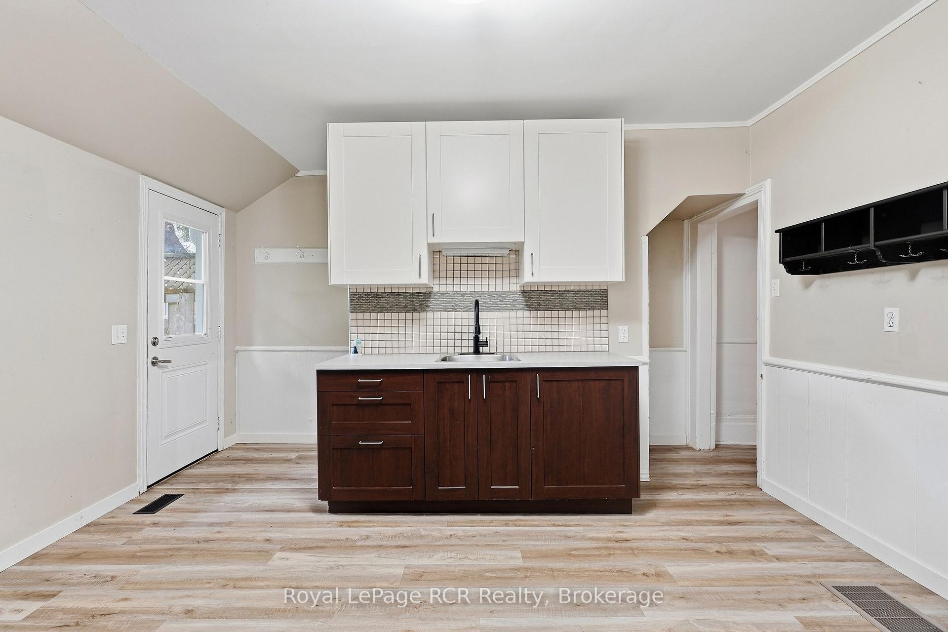 Photo 8 of 234 Elma Street E, North Perth, Listowel — HOMEH