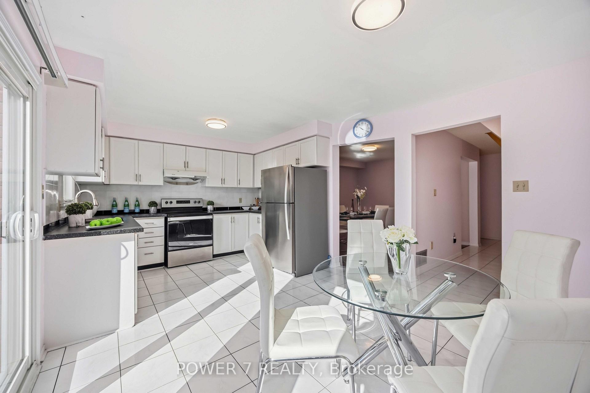 Photo 26 of 98 Sullivan Drive, Ajax, Central — HOMEH