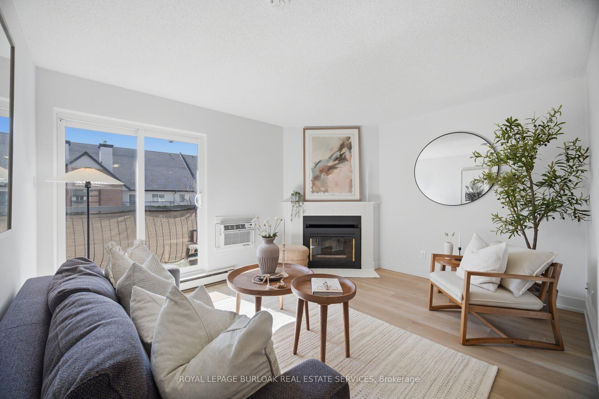 Photo 5 of Unit 532, 1450 Glen Abbey Gate, Oakville, Glen Abbey — HOMEH