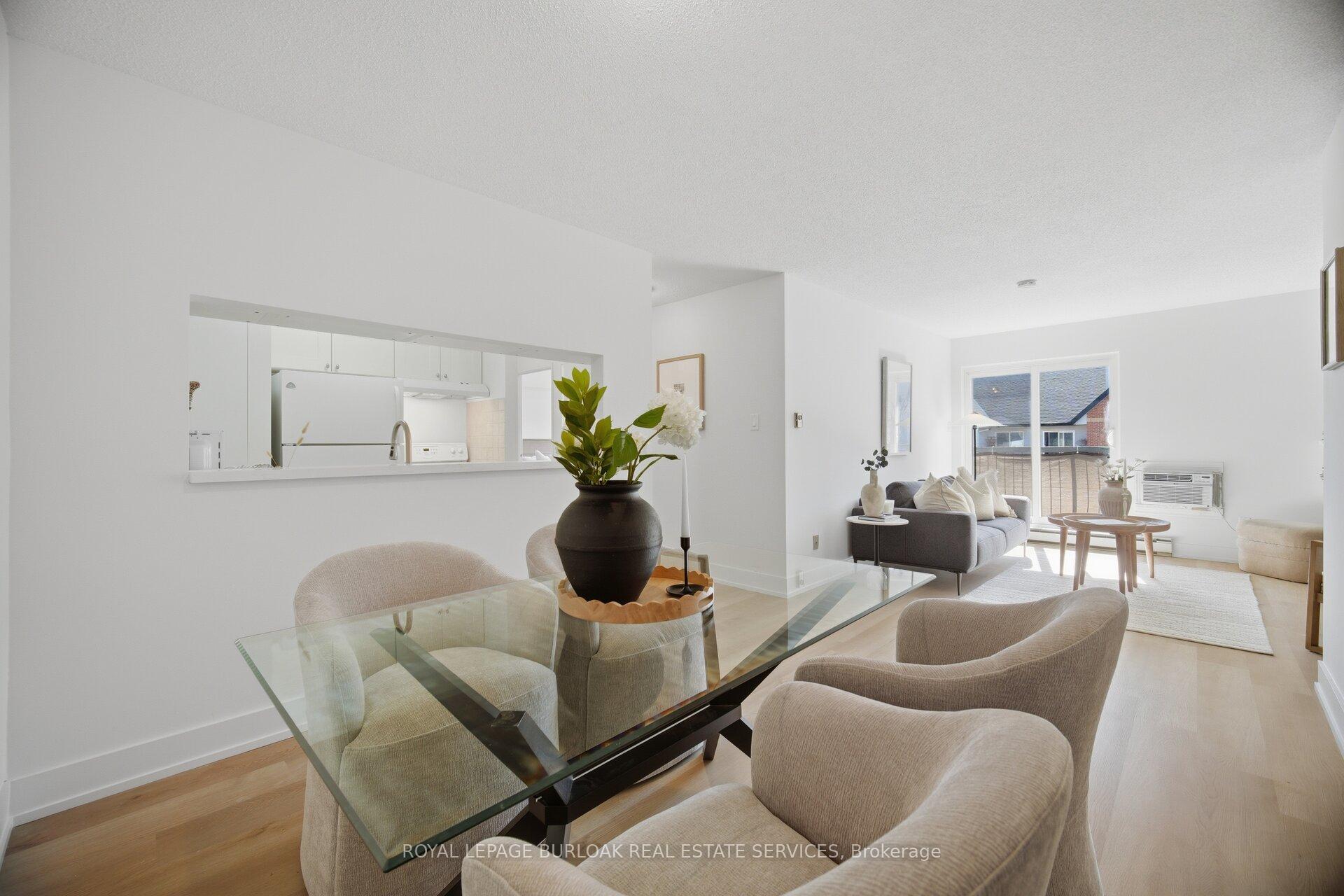 Photo 9 of Unit 532, 1450 Glen Abbey Gate, Oakville, Glen Abbey — HOMEH