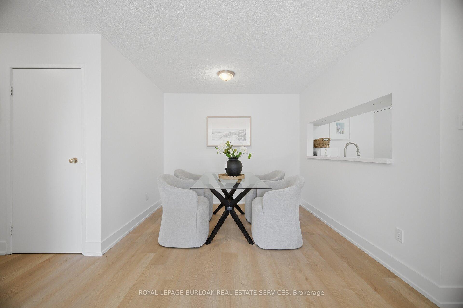 Photo 10 of Unit 532, 1450 Glen Abbey Gate, Oakville, Glen Abbey — HOMEH