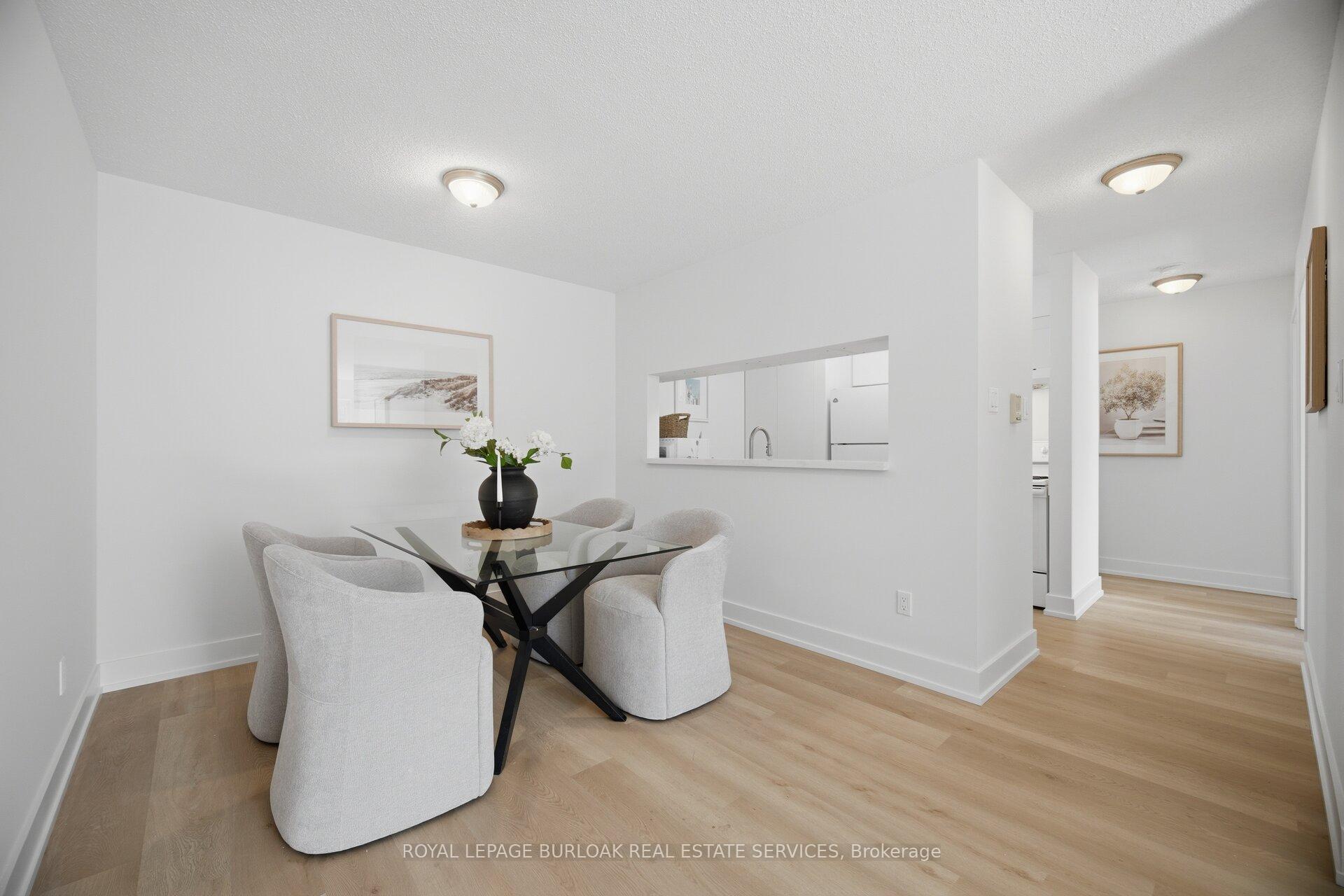 Photo 11 of Unit 532, 1450 Glen Abbey Gate, Oakville, Glen Abbey — HOMEH