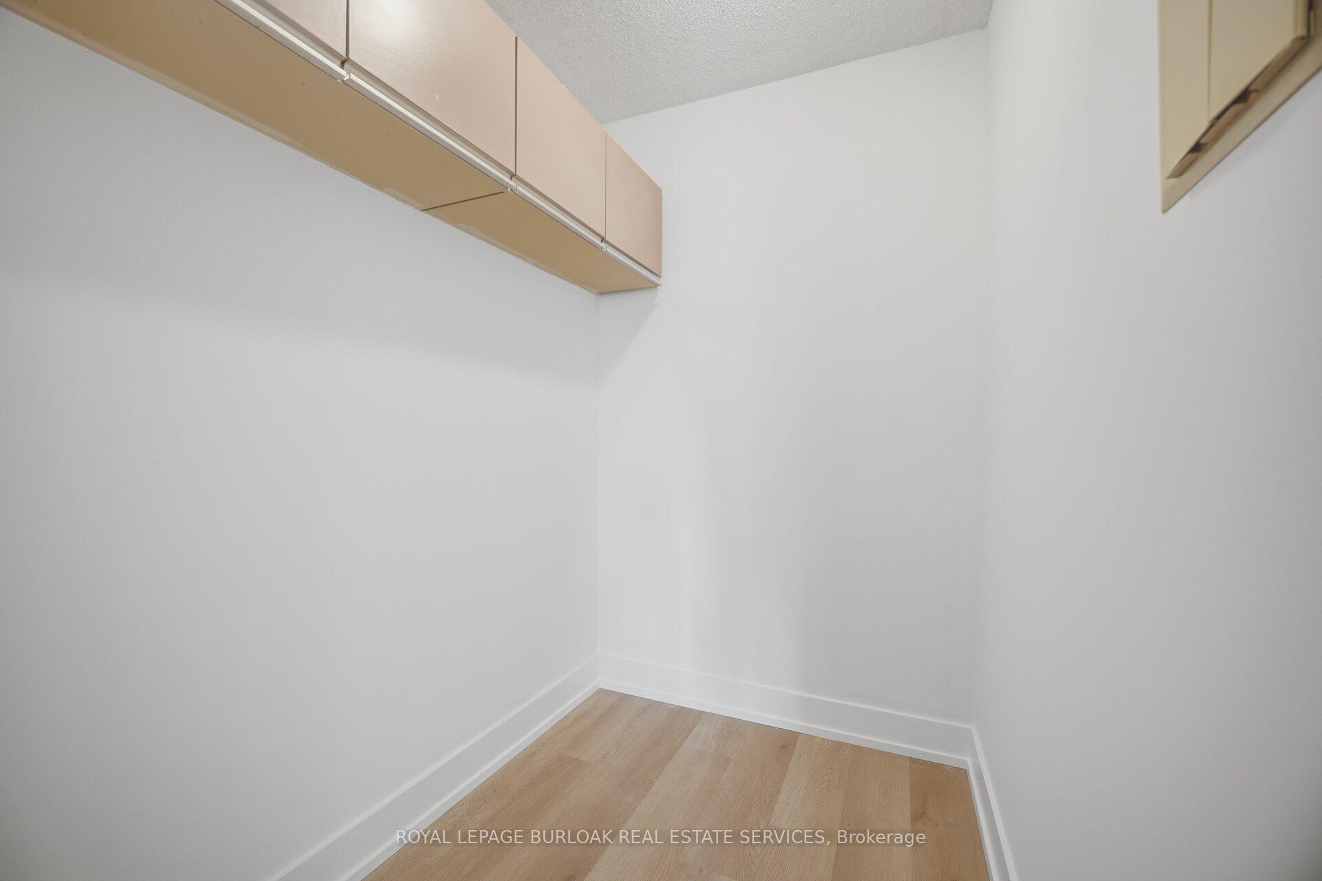 Photo 29 of Unit 532, 1450 Glen Abbey Gate, Oakville, Glen Abbey — HOMEH