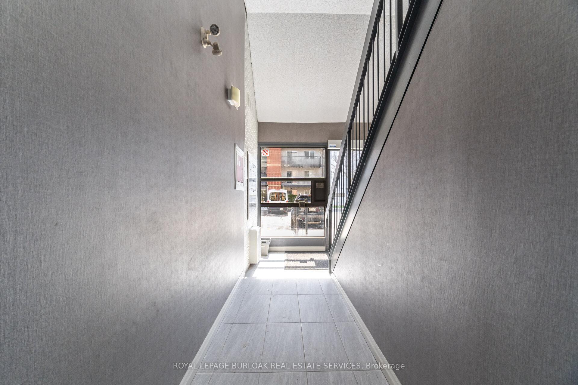 Photo 33 of Unit 532, 1450 Glen Abbey Gate, Oakville, Glen Abbey — HOMEH