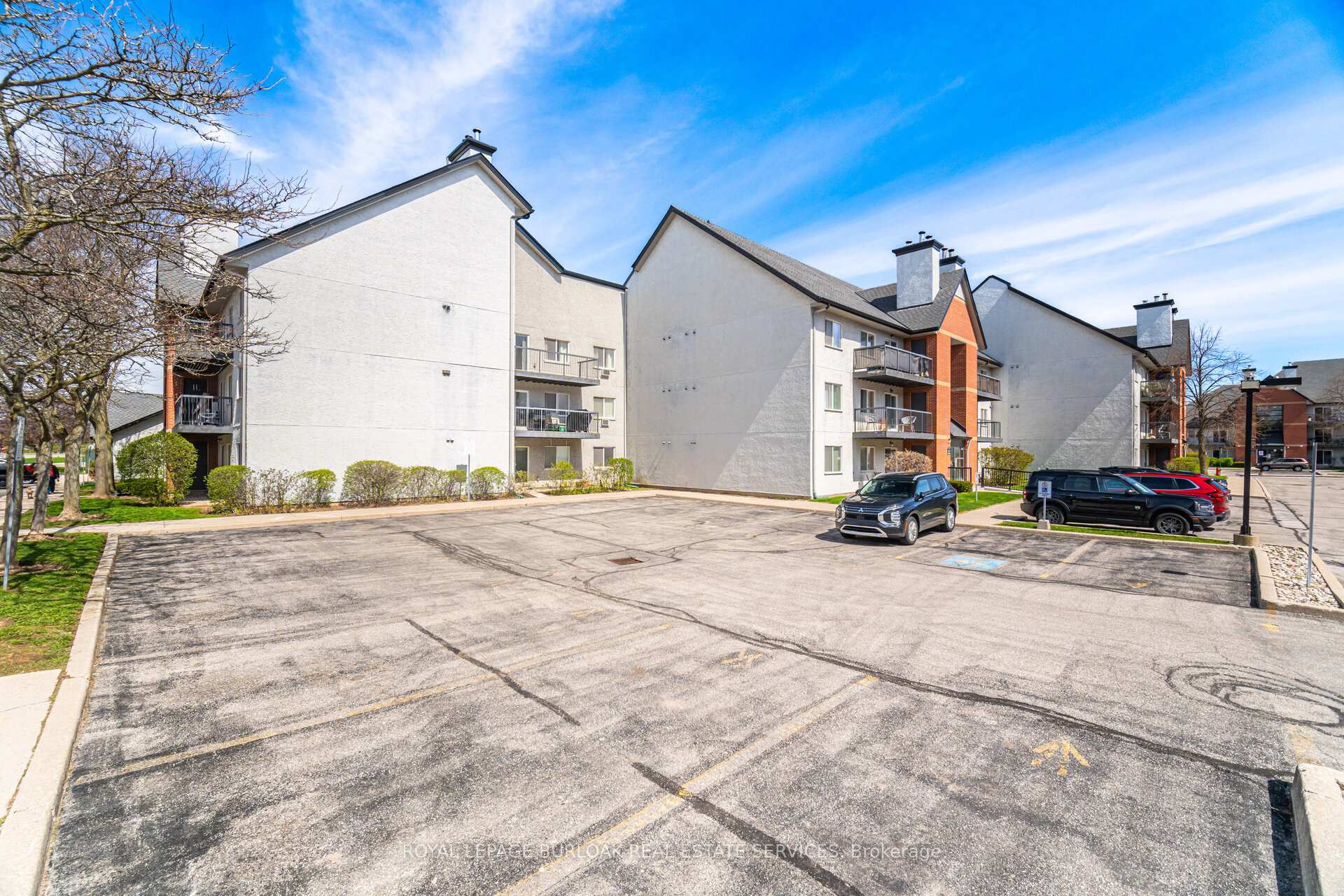 Photo 40 of Unit 532, 1450 Glen Abbey Gate, Oakville, Glen Abbey — HOMEH