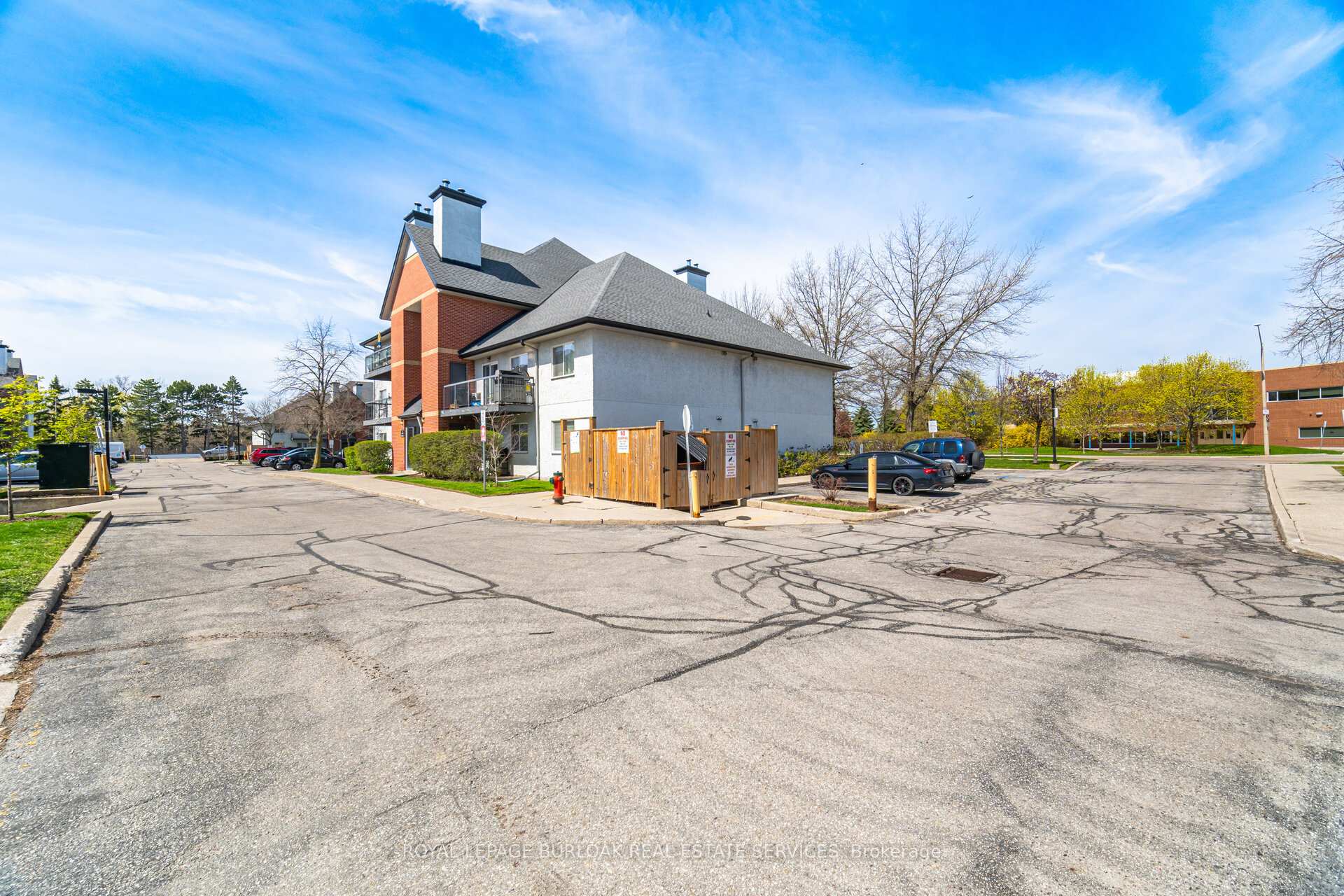 Photo 41 of Unit 532, 1450 Glen Abbey Gate, Oakville, Glen Abbey — HOMEH