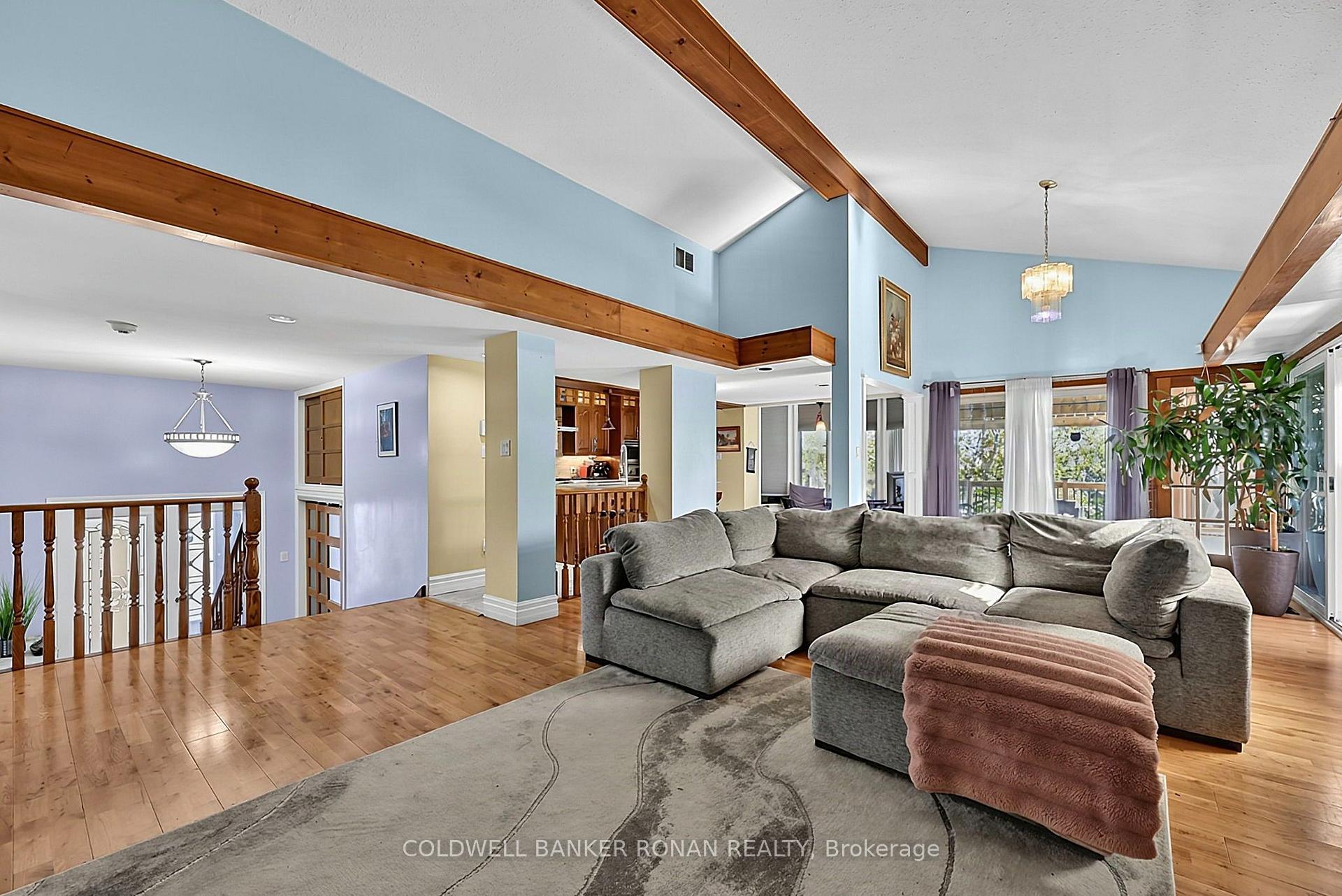 Photo 5 of 675446 Hurontario Street, Mono, Rural Mono — HOMEH