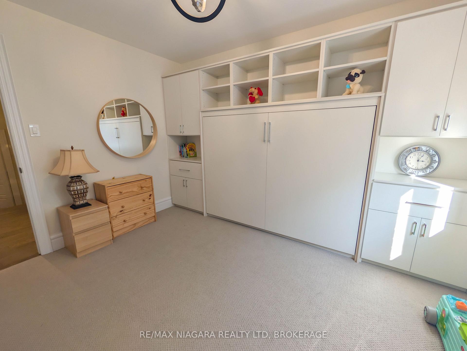 Photo 40 of 7868 Odell Crescent, Niagara Falls, Brown — HOMEH
