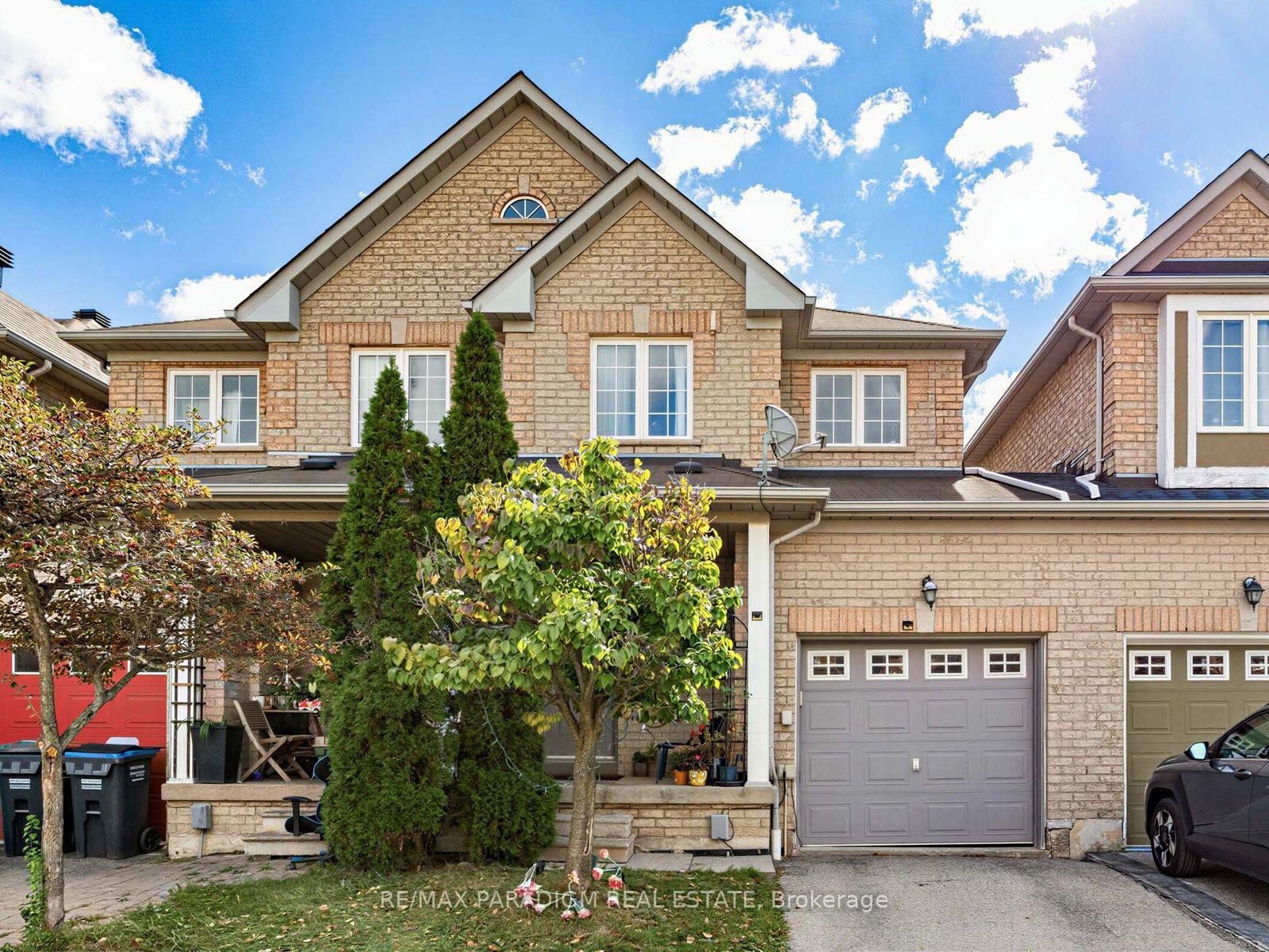 Front of 3072 Turbine Crescent