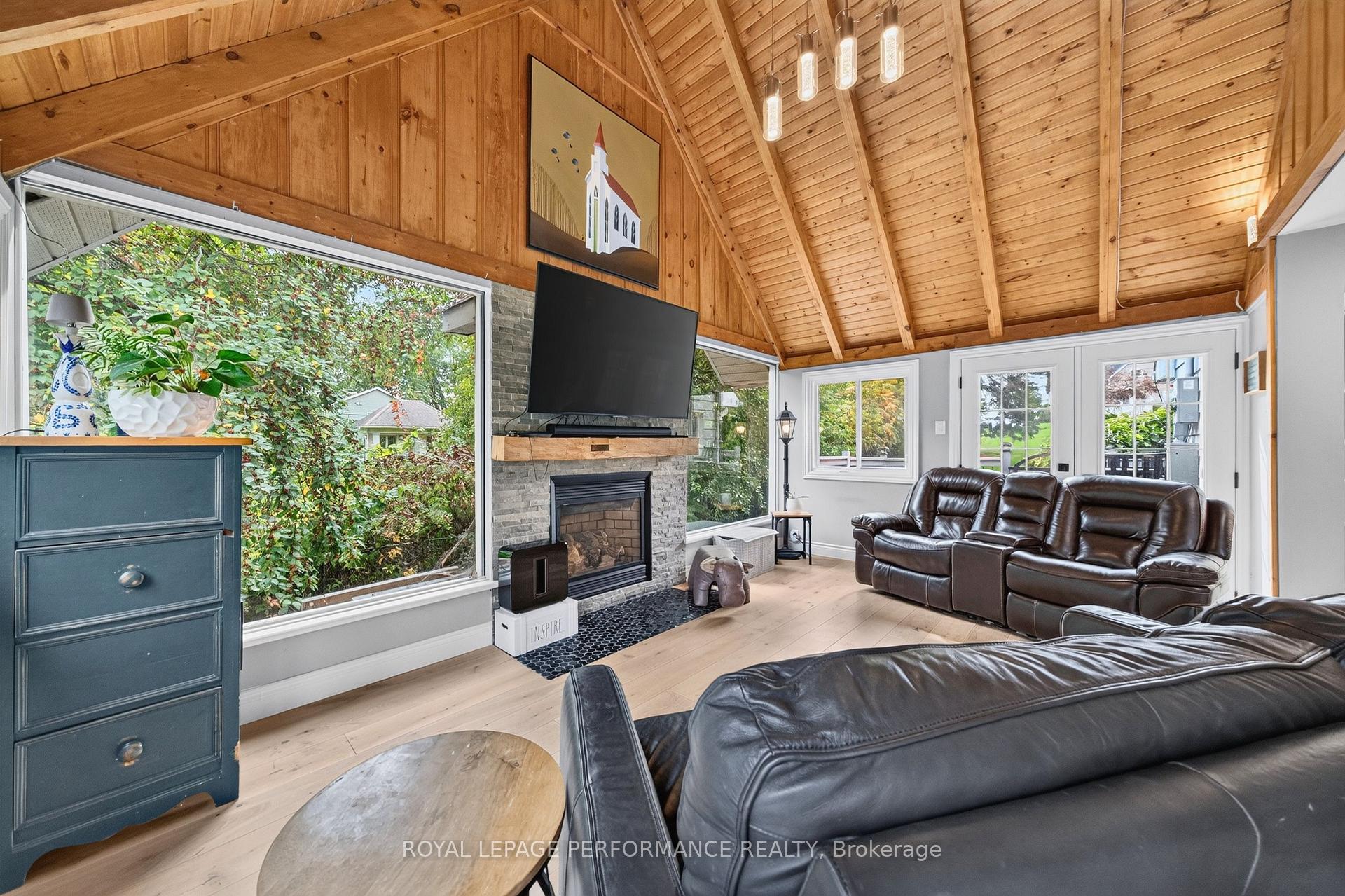 Photo 25 of 5587 Manotick Main Street, Ottawa, Manotick Village & Manotick Estates — HOMEH