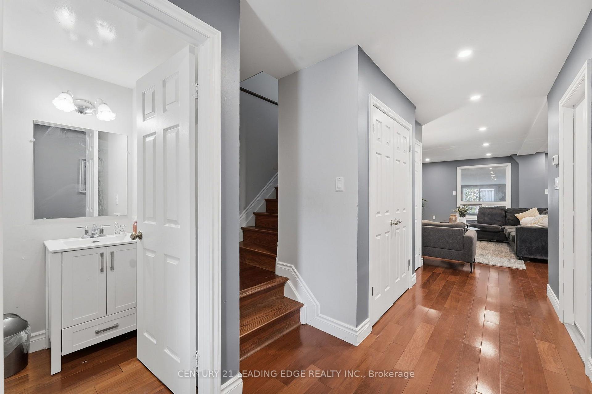 Photo 5 of 749 Stone Church Road E, Hamilton, Randall — HOMEH