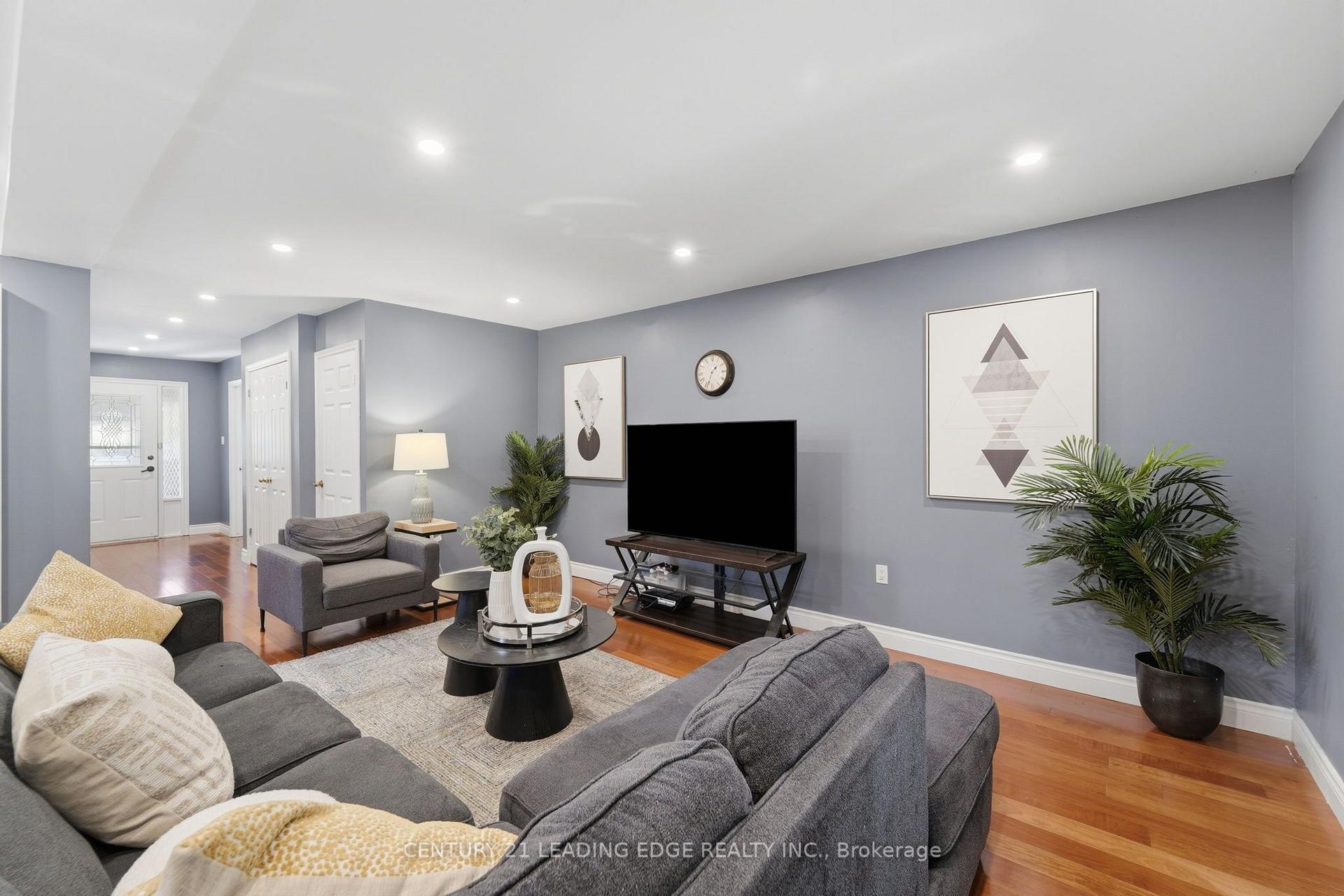 Photo 7 of 749 Stone Church Road E, Hamilton, Randall — HOMEH