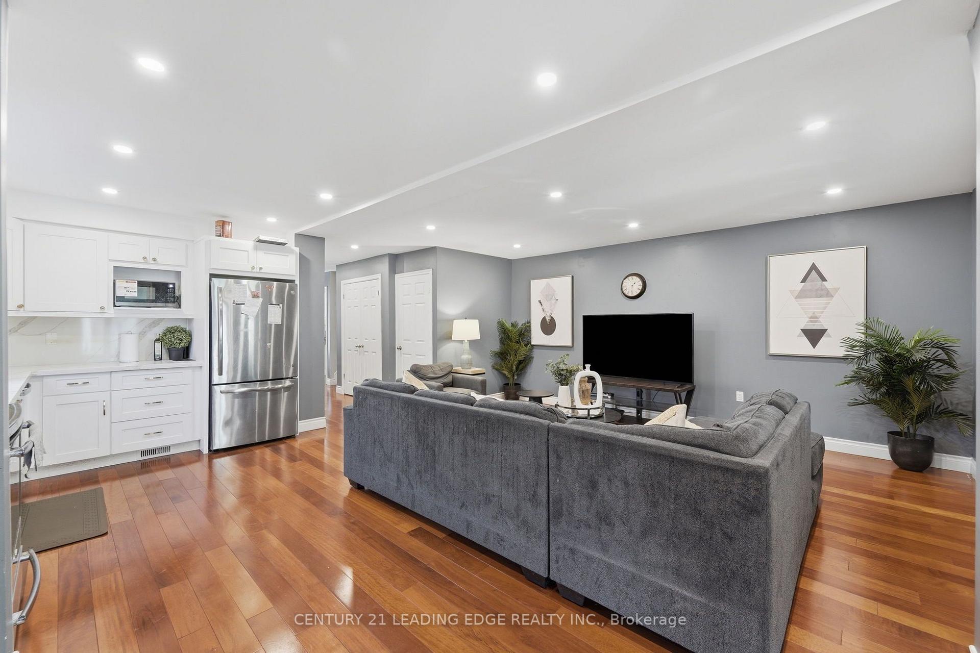 Photo 10 of 749 Stone Church Road E, Hamilton, Randall — HOMEH
