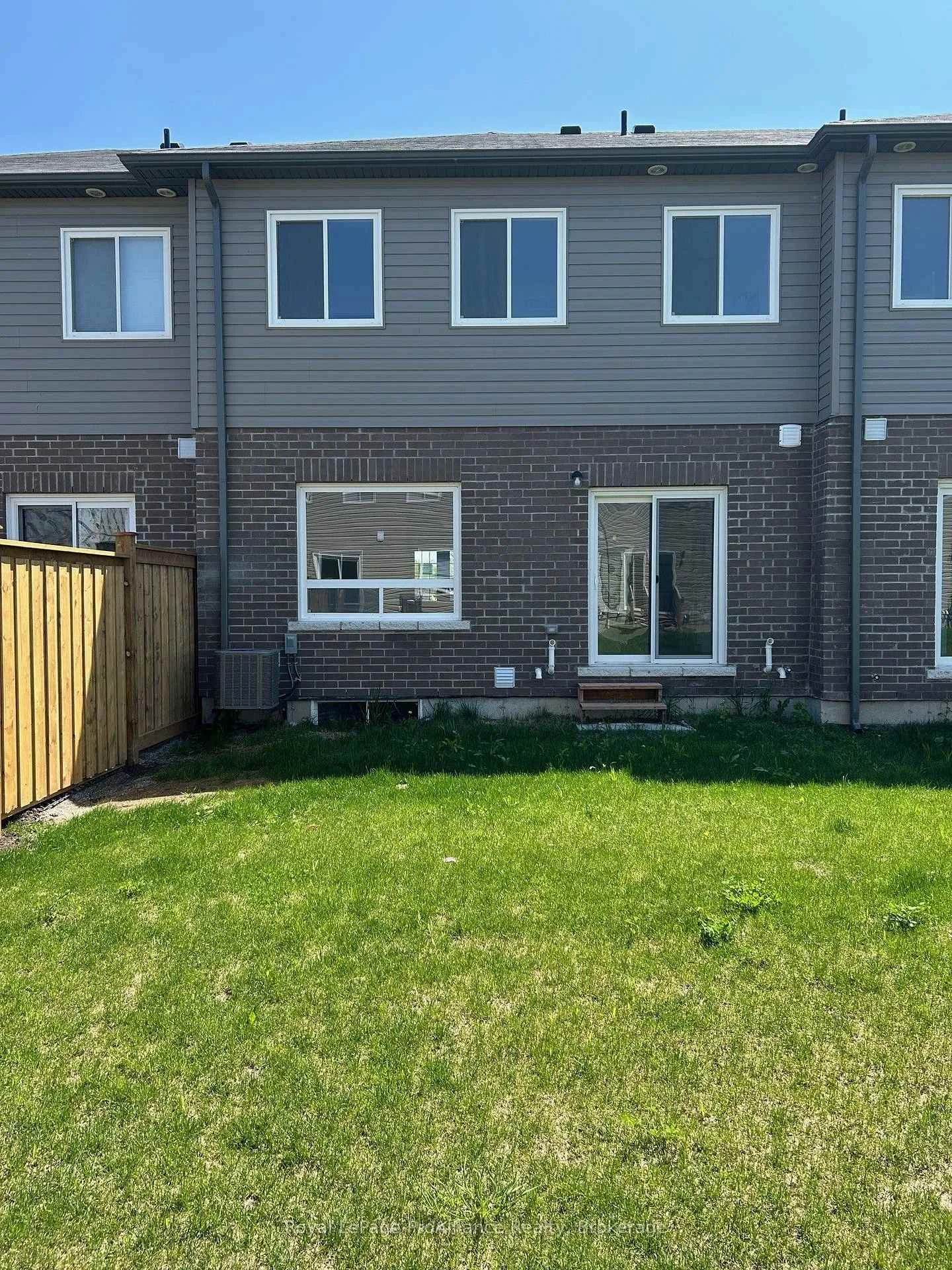 Photo 35 of Unit 3, Blk 53 Drewery Road, Cobourg — HOMEH