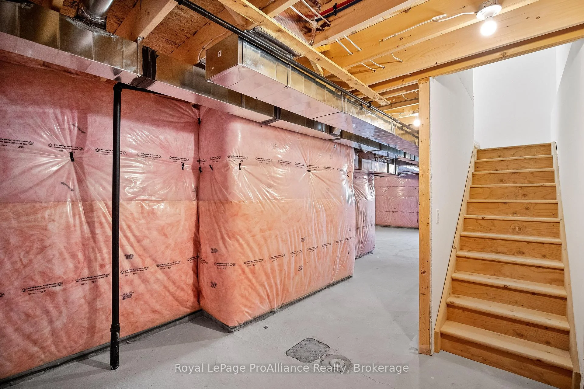 Photo 39 of Unit 3, Blk 53 Drewery Road, Cobourg — HOMEH