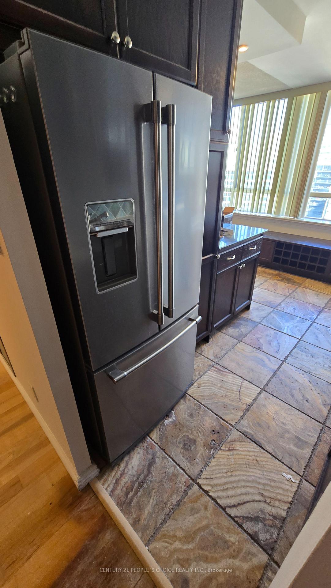 Photo 6 of Unit 2604, 633 Bay Street, Toronto, Bay Street Corridor — HOMEH