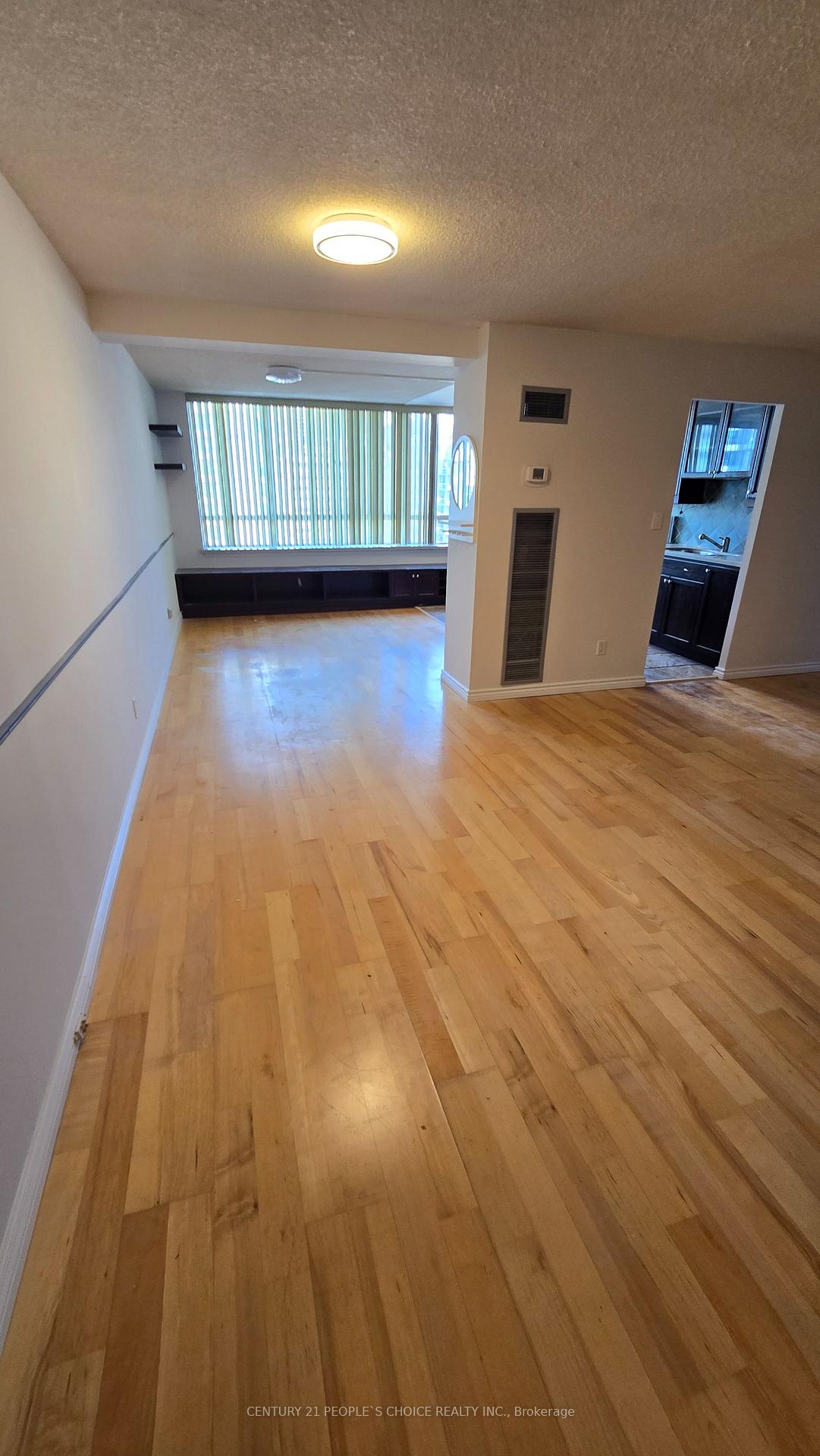 Photo 7 of Unit 2604, 633 Bay Street, Toronto, Bay Street Corridor — HOMEH