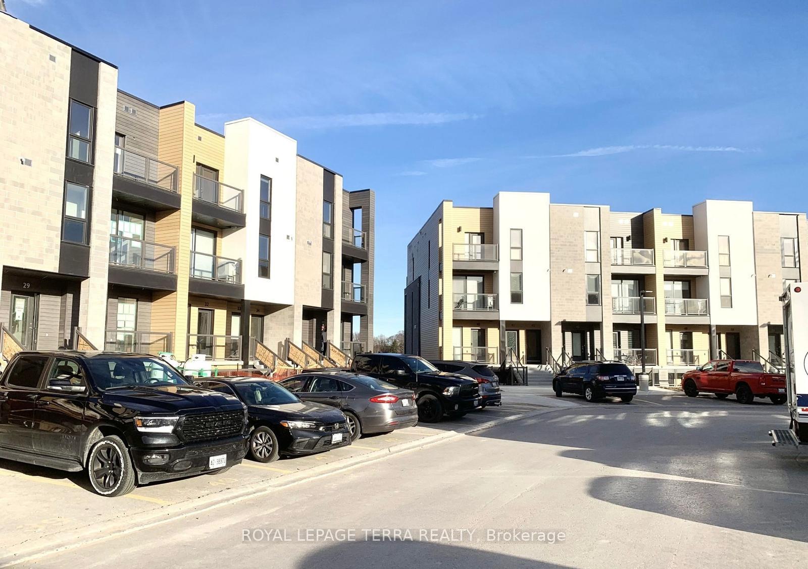 Photo of Unit 38, 261 Woodbine Avenue