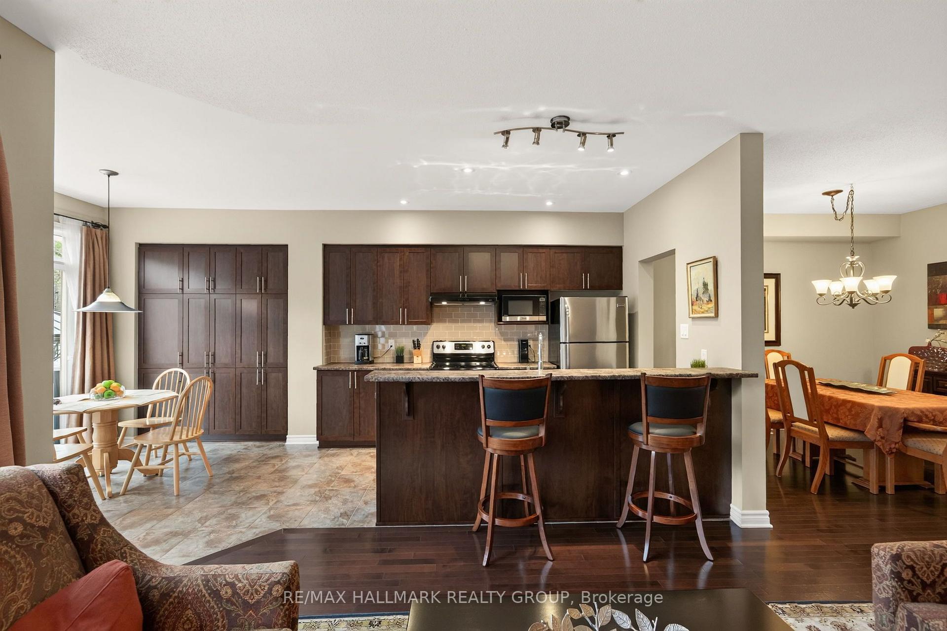 Photo 13 of 304 Celtic Ridge Crescent, Ottawa, Kanata - Morgan's Grant/South March — HOMEH