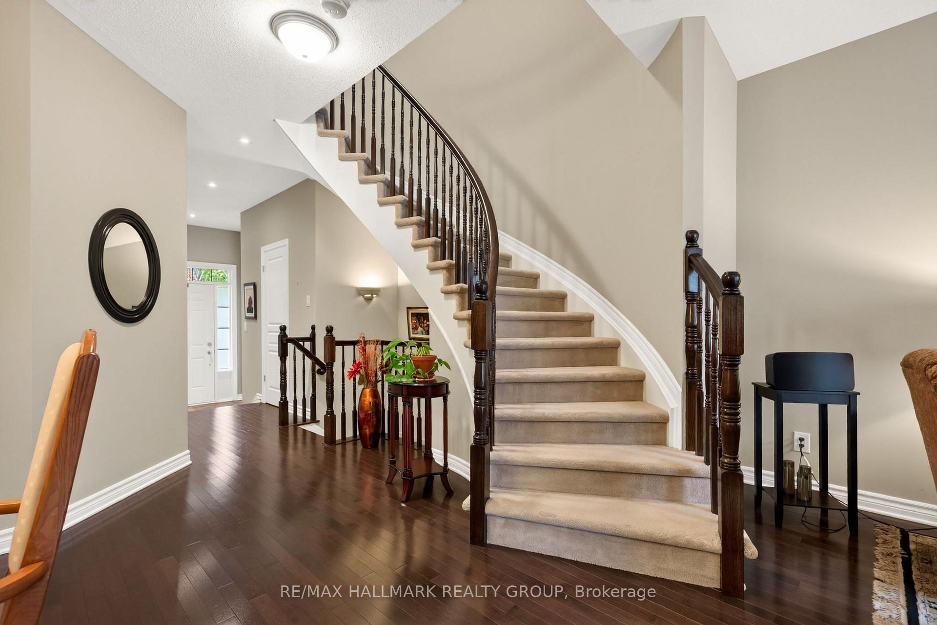 Photo 19 of 304 Celtic Ridge Crescent, Ottawa, Kanata - Morgan's Grant/South March — HOMEH