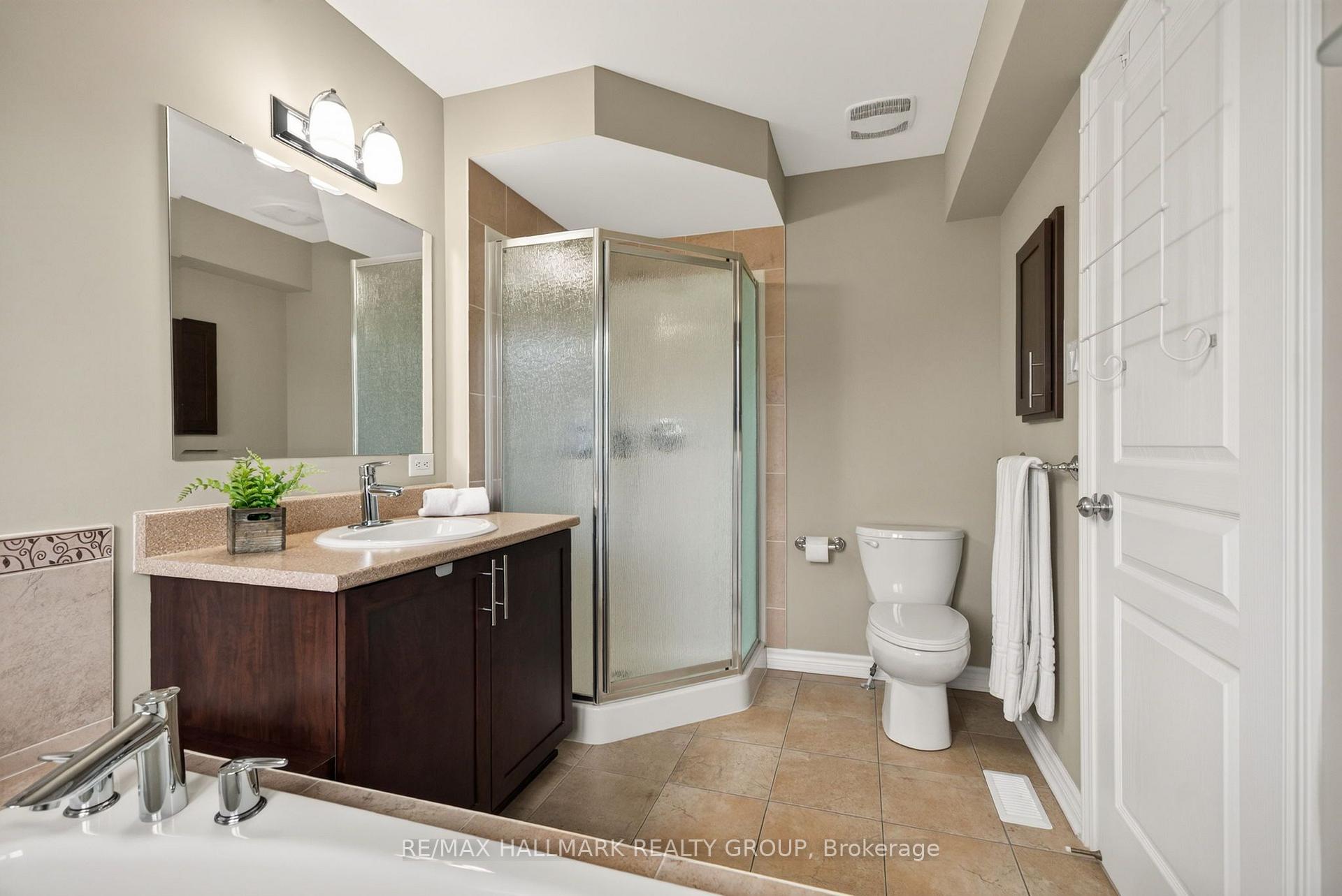 Photo 22 of 304 Celtic Ridge Crescent, Ottawa, Kanata - Morgan's Grant/South March — HOMEH