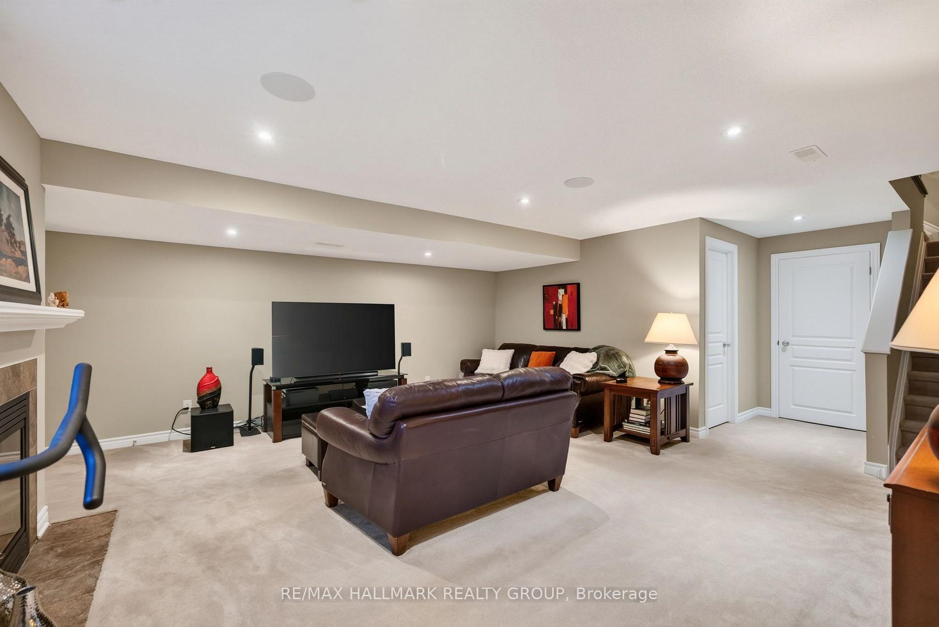 Photo 32 of 304 Celtic Ridge Crescent, Ottawa, Kanata - Morgan's Grant/South March — HOMEH