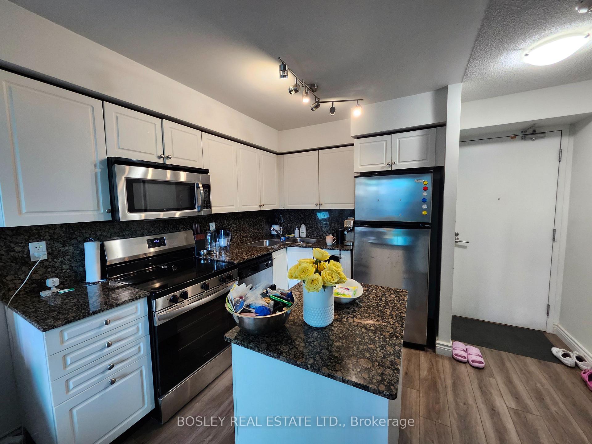 Photo 3 of Unit 414, 215 Fort York Boulevard, Toronto, Niagara — HOMEH