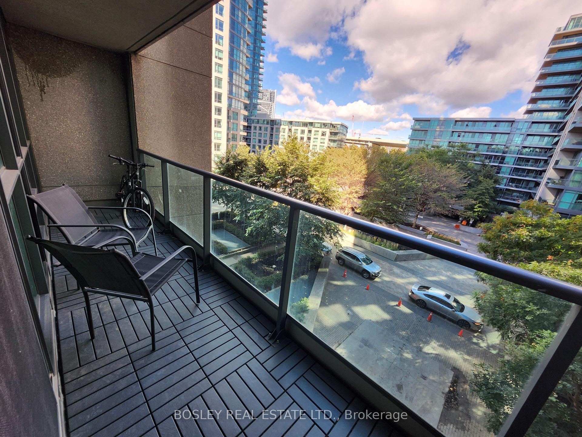 Photo 8 of Unit 414, 215 Fort York Boulevard, Toronto, Niagara — HOMEH