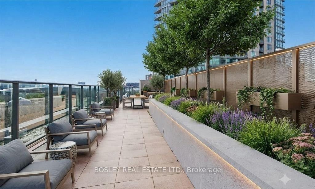 Photo 10 of Unit 414, 215 Fort York Boulevard, Toronto, Niagara — HOMEH