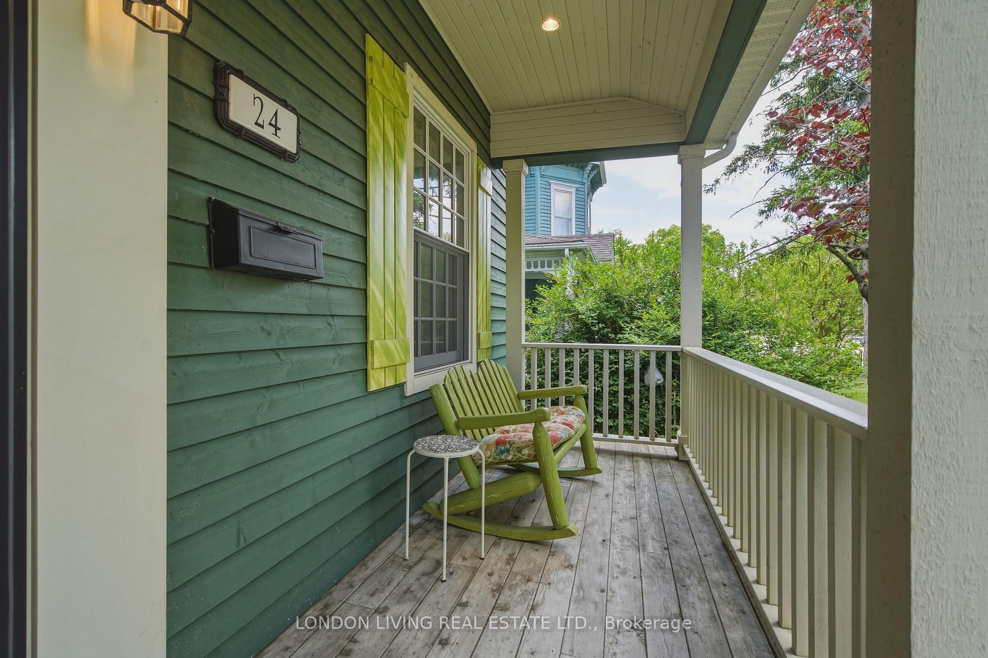 Photo 3 of 24 Centre Street, St. Thomas — HOMEH