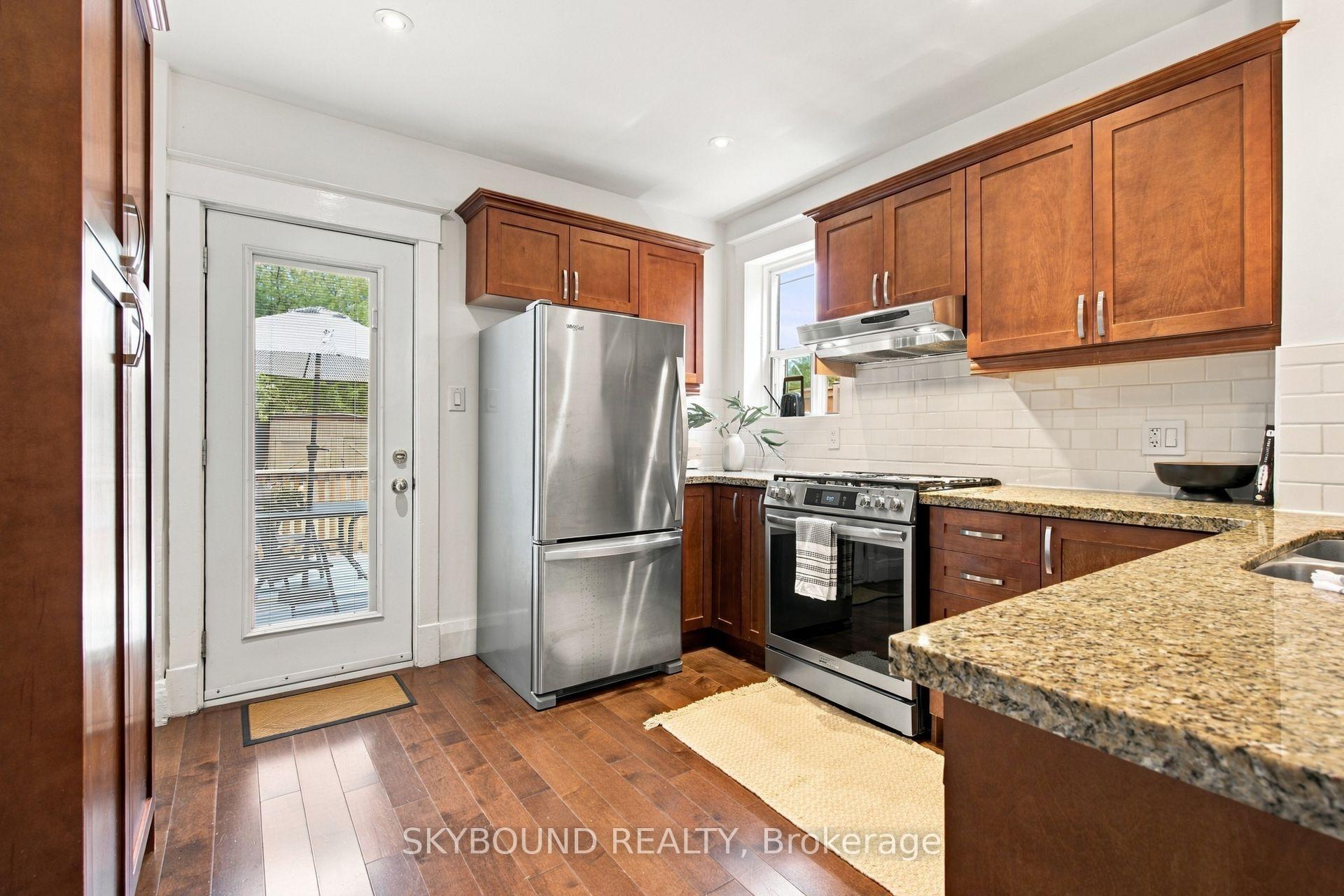 Photo 4 of 45 Westlake Avenue, Toronto, East End-Danforth — HOMEH