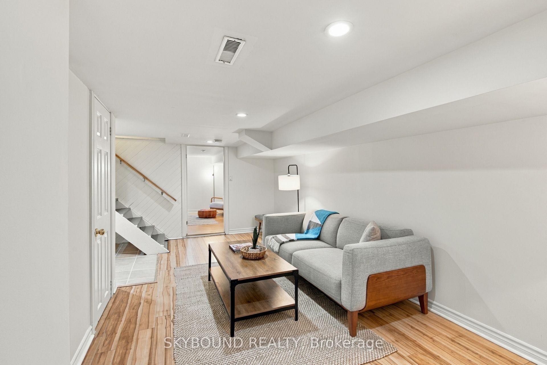 Photo 20 of 45 Westlake Avenue, Toronto, East End-Danforth — HOMEH