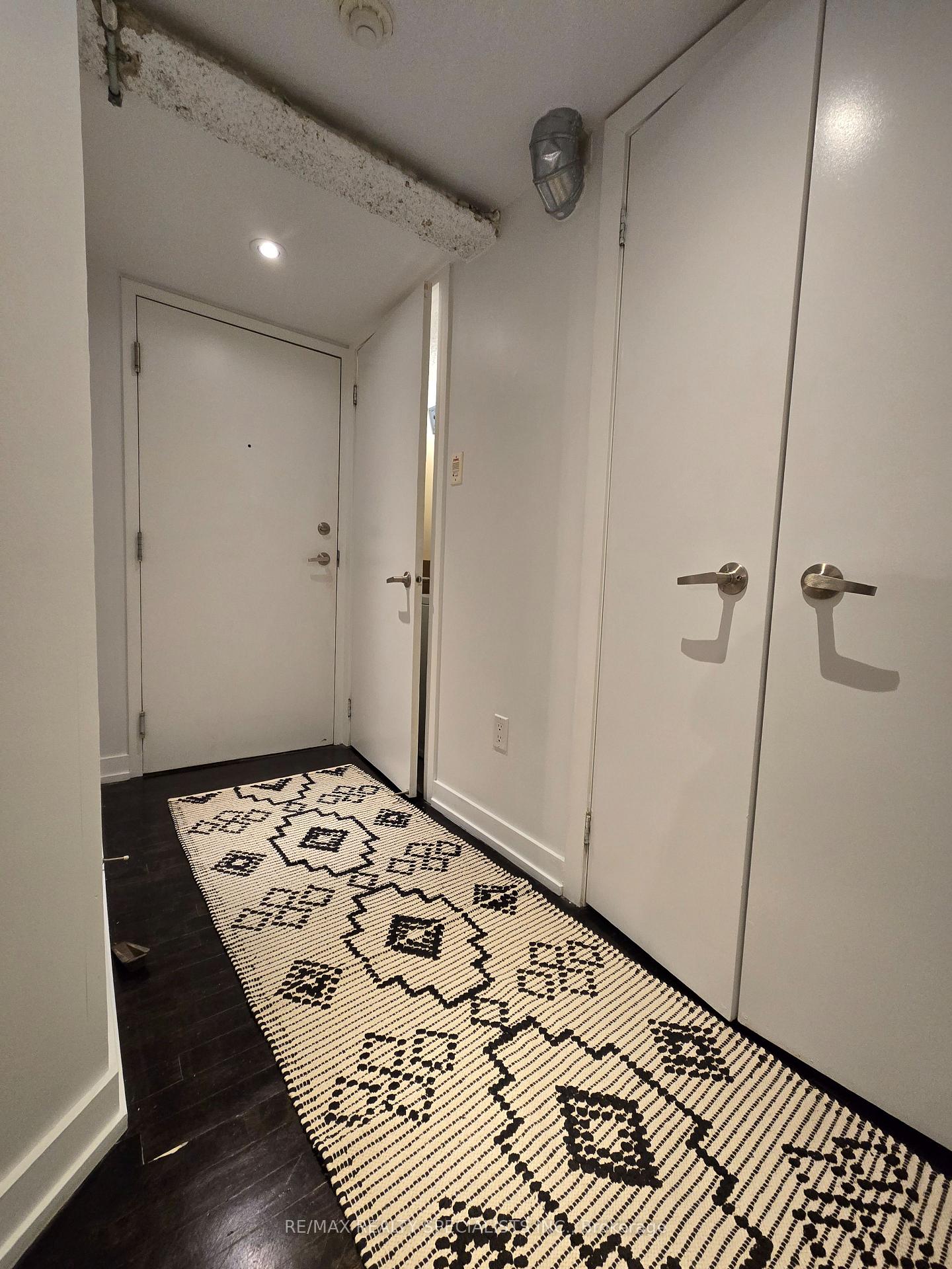 Photo 3 of Unit 201, 1100 Lansdowne Avenue, Toronto, Dovercourt-Wallace Emerson-Junction — HOMEH
