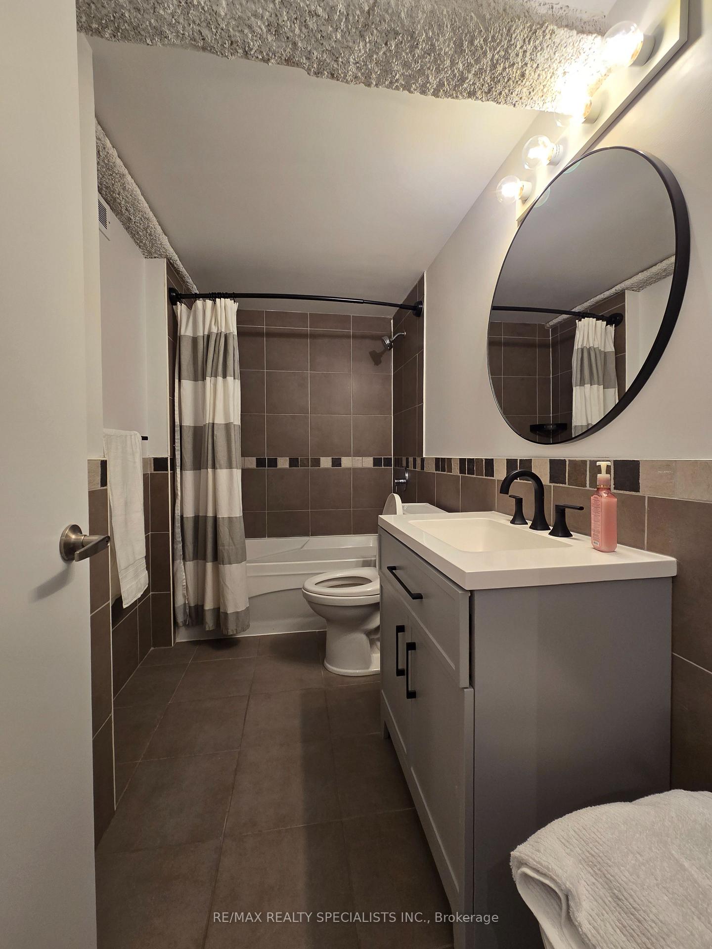 Photo 10 of Unit 201, 1100 Lansdowne Avenue, Toronto, Dovercourt-Wallace Emerson-Junction — HOMEH