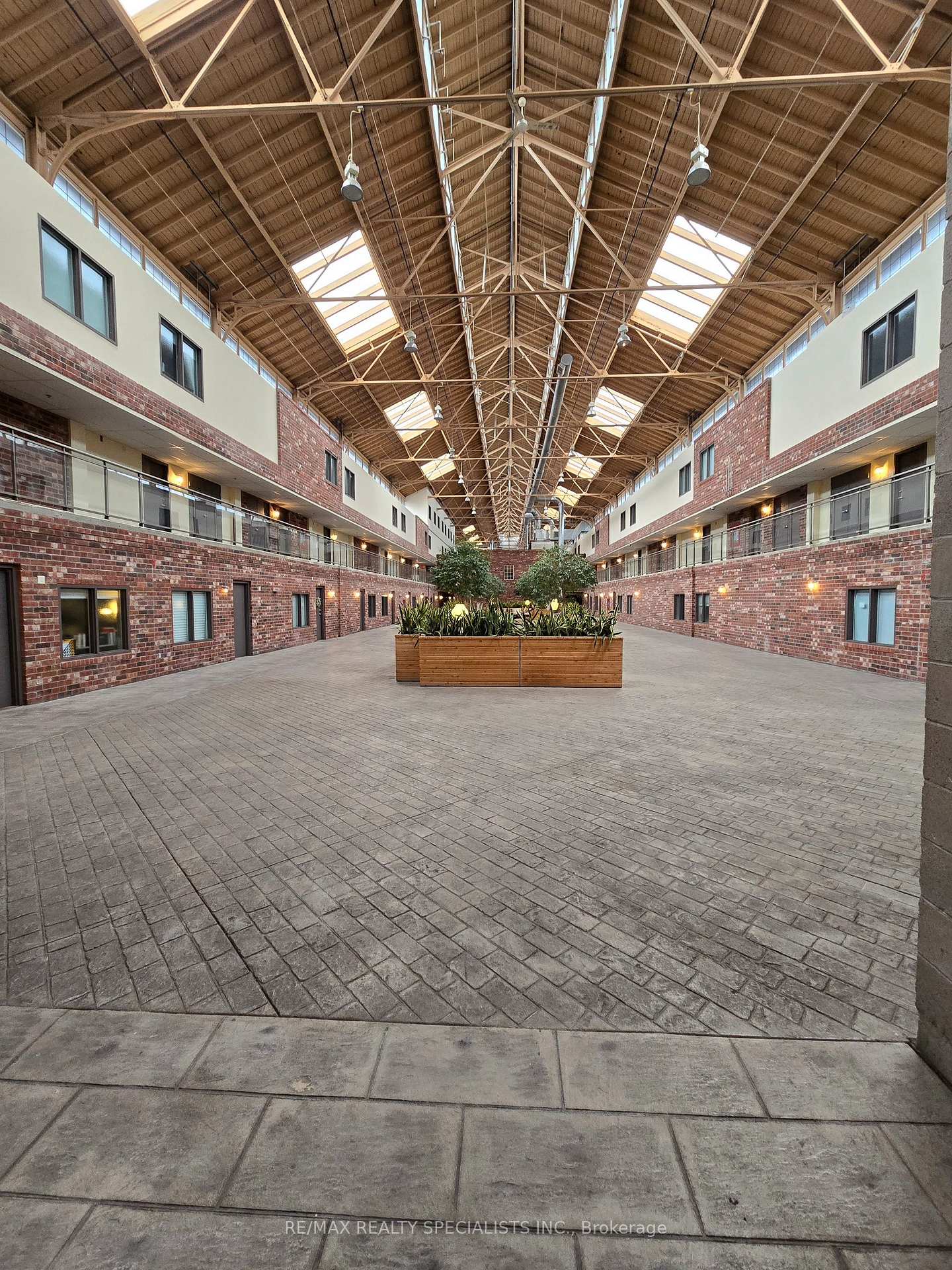Photo 13 of Unit 201, 1100 Lansdowne Avenue, Toronto, Dovercourt-Wallace Emerson-Junction — HOMEH