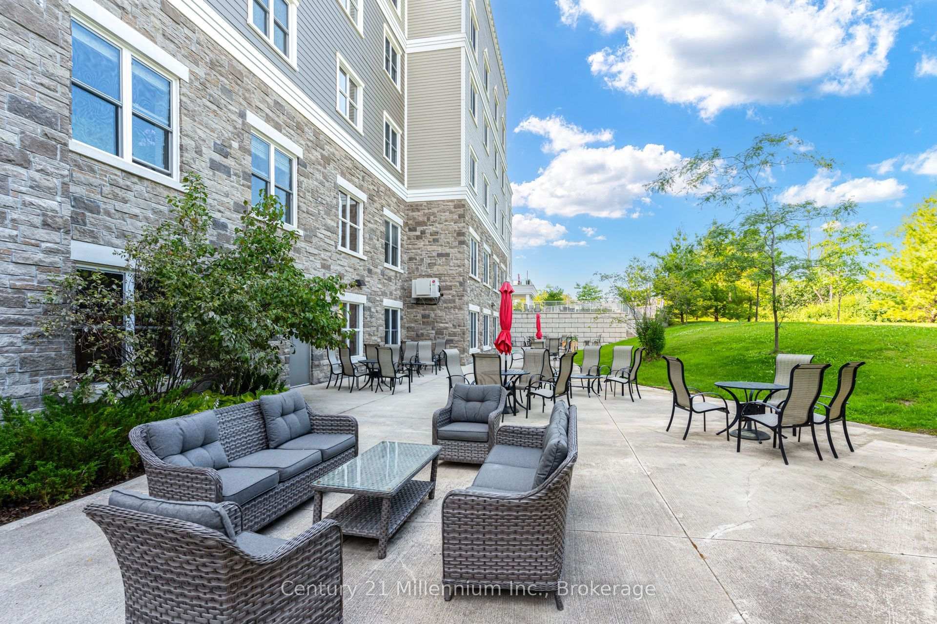 Photo 9 of Unit 306, 4 Kimberly Lane, Collingwood — HOMEH
