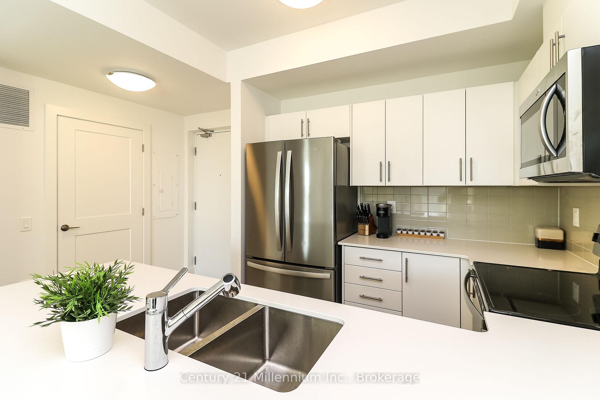 Photo 13 of Unit 306, 4 Kimberly Lane, Collingwood — HOMEH
