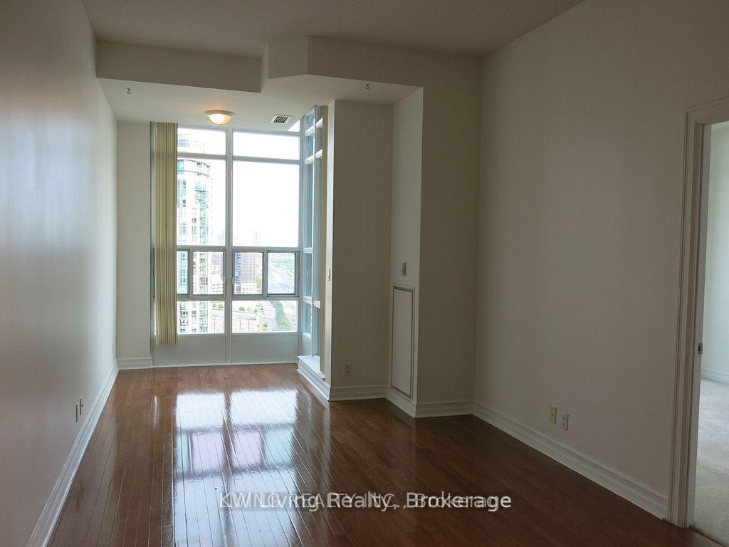 Photo 6 of Unit 2806, 33 Elm Drive W, Mississauga, City Centre — HOMEH