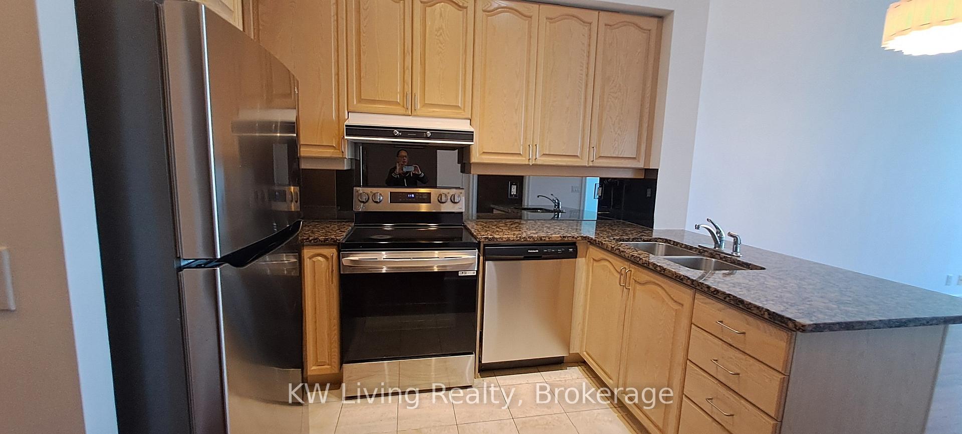 Photo 5 of Unit 2806, 33 Elm Drive W, Mississauga, City Centre — HOMEH