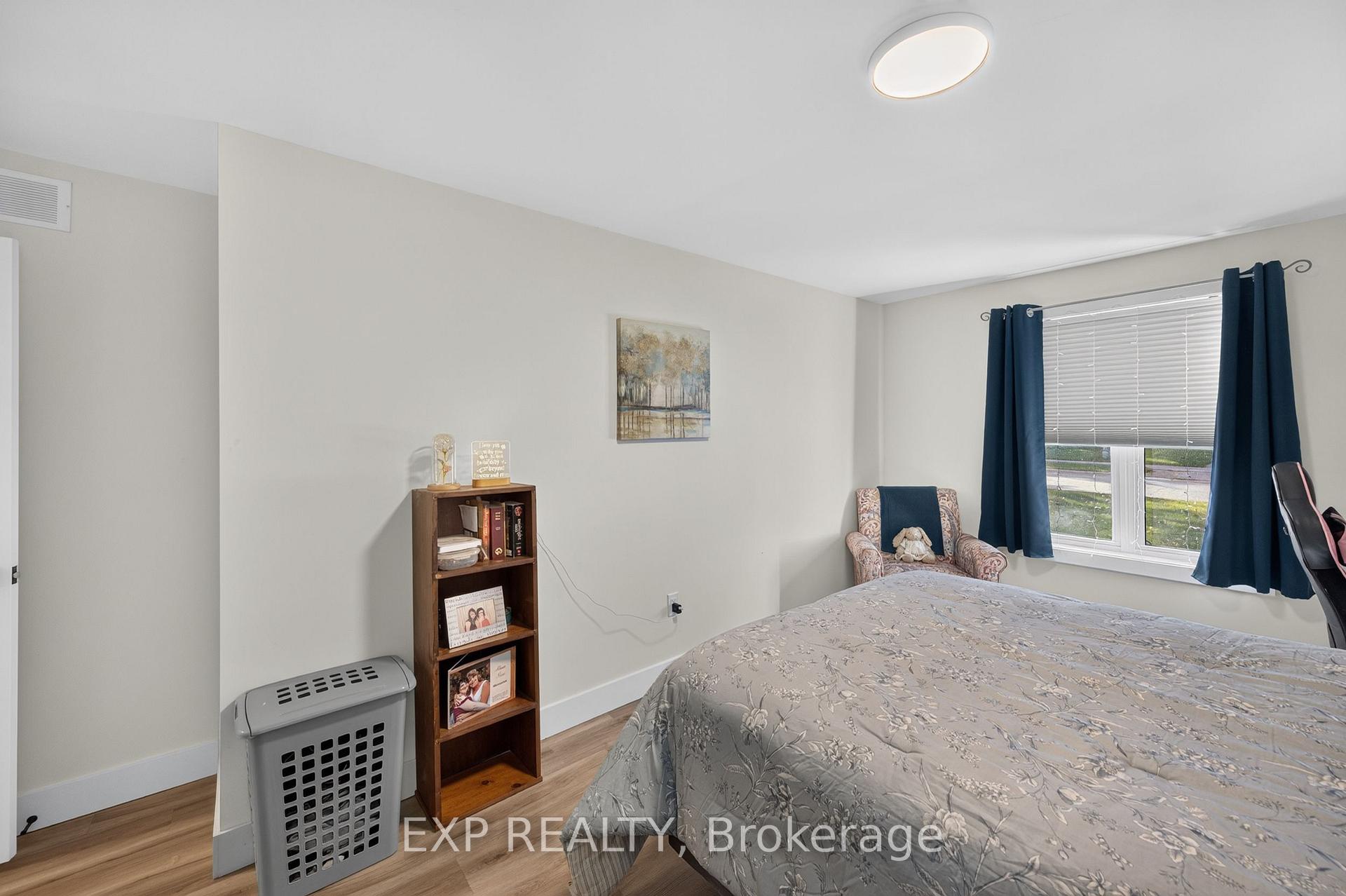 Photo 20 of 481 Gold Street, Warwick, Watford — HOMEH