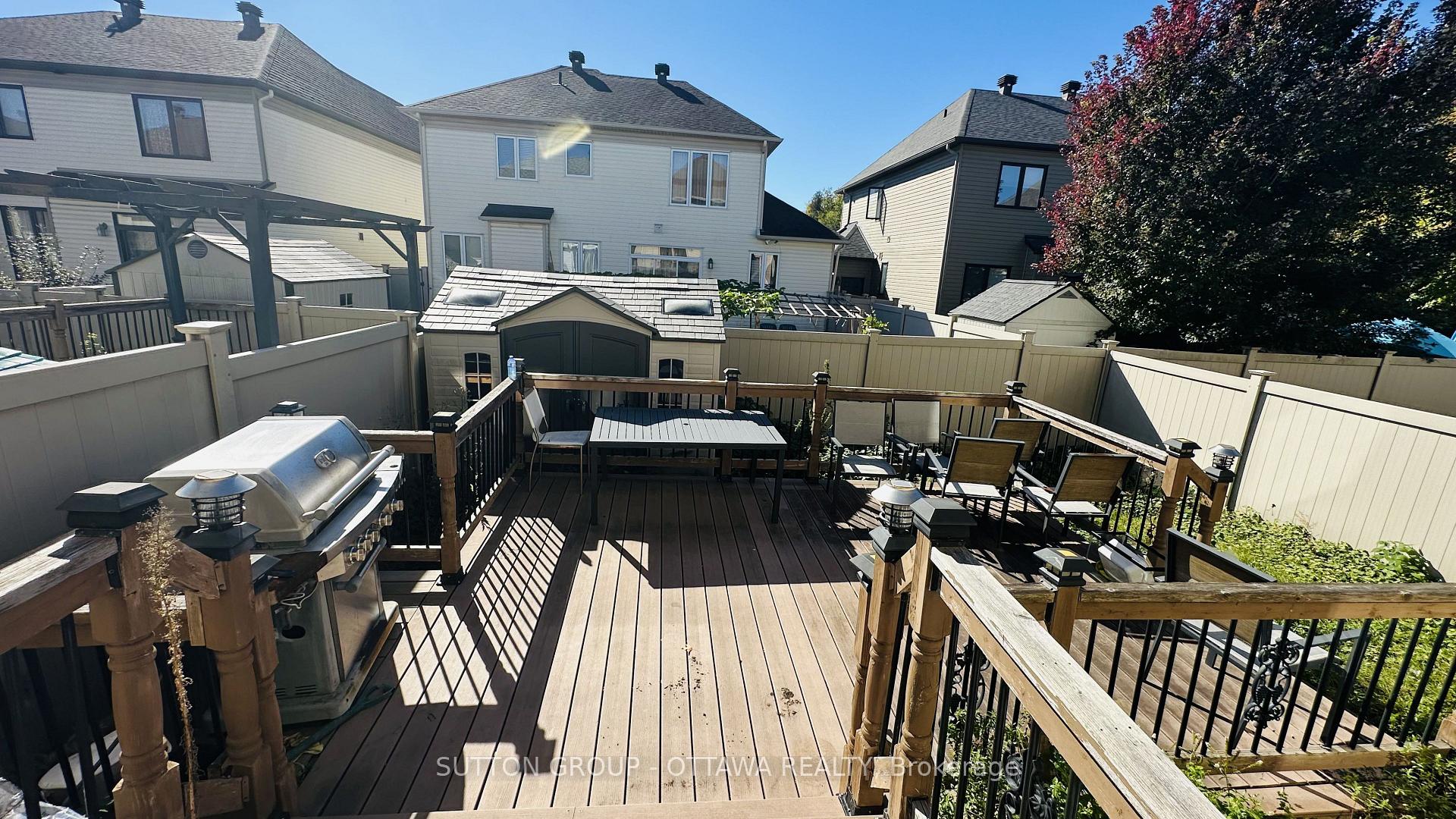 Photo 7 of 608 Clearbrook Drive, Ottawa, Barrhaven - Strandherd — HOMEH